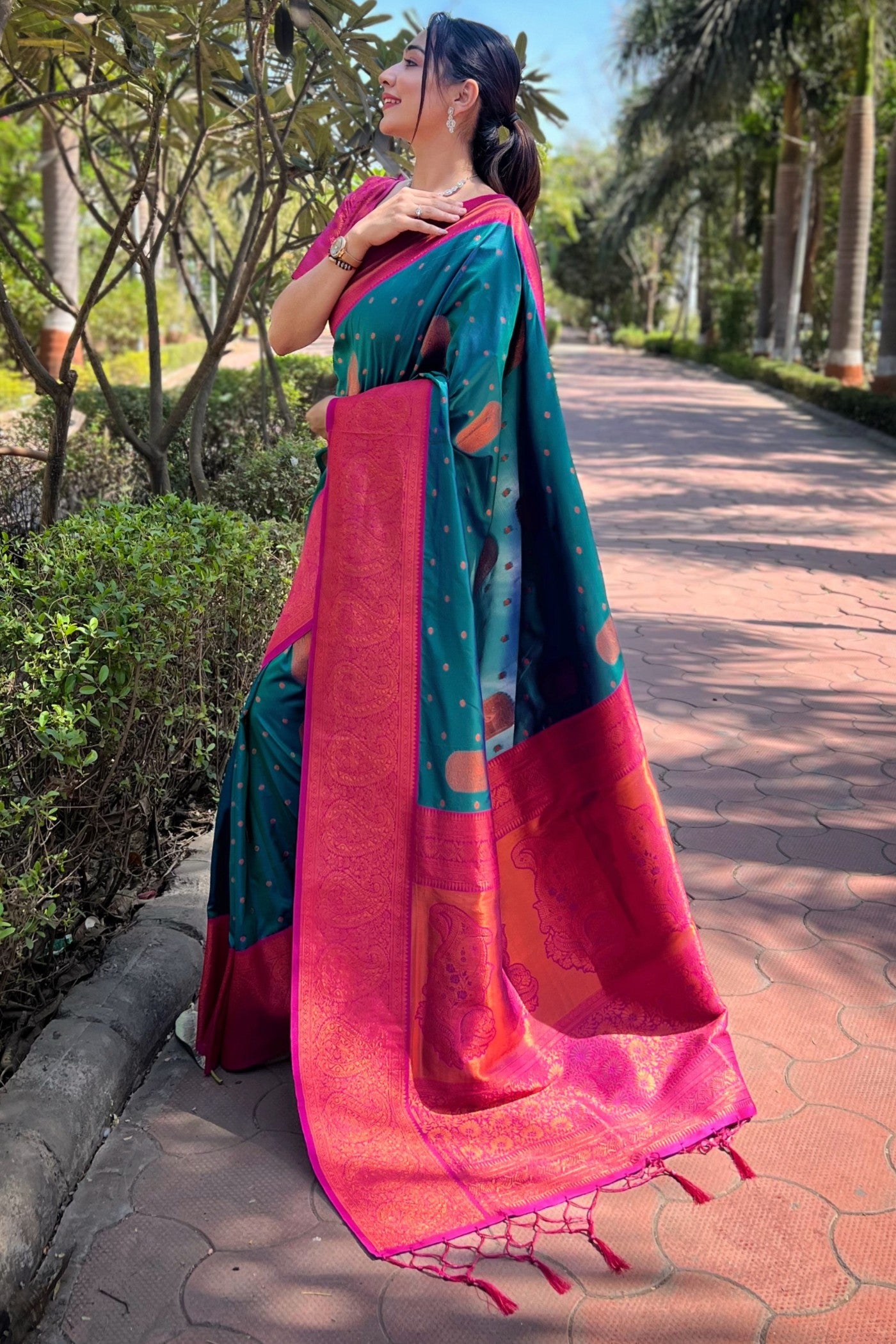 Buy MySilkLove Metallic Seaweed Blue and Pink Zari Woven Banarasi Saree Online