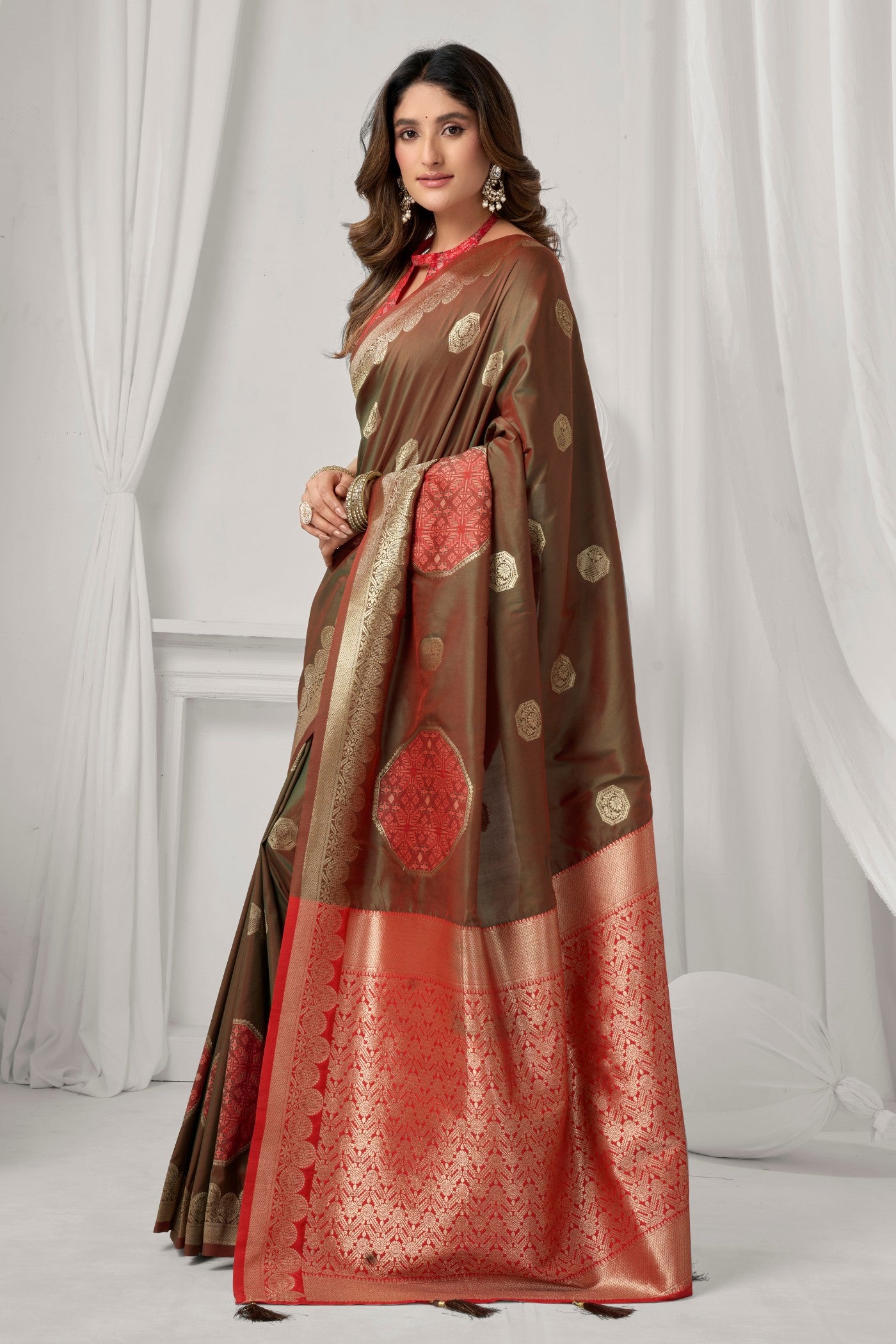Buy MySilkLove Mehndi Green Woven Banarasi Soft Silk Saree Online