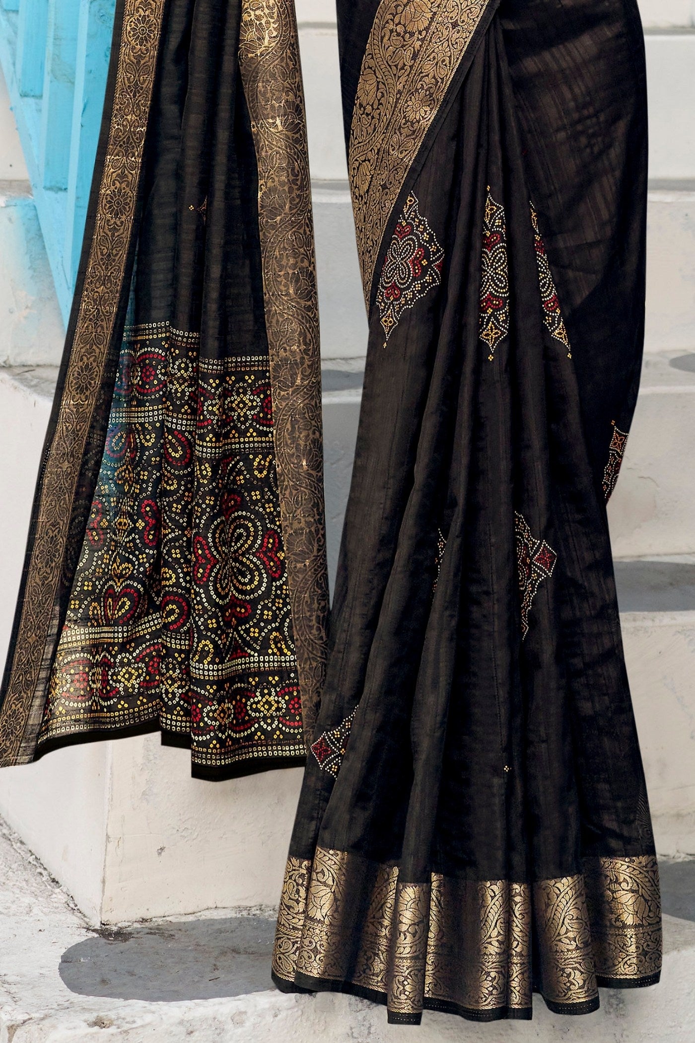 Buy MySilkLove Cocoa Black Banarasi Printed Saree Online