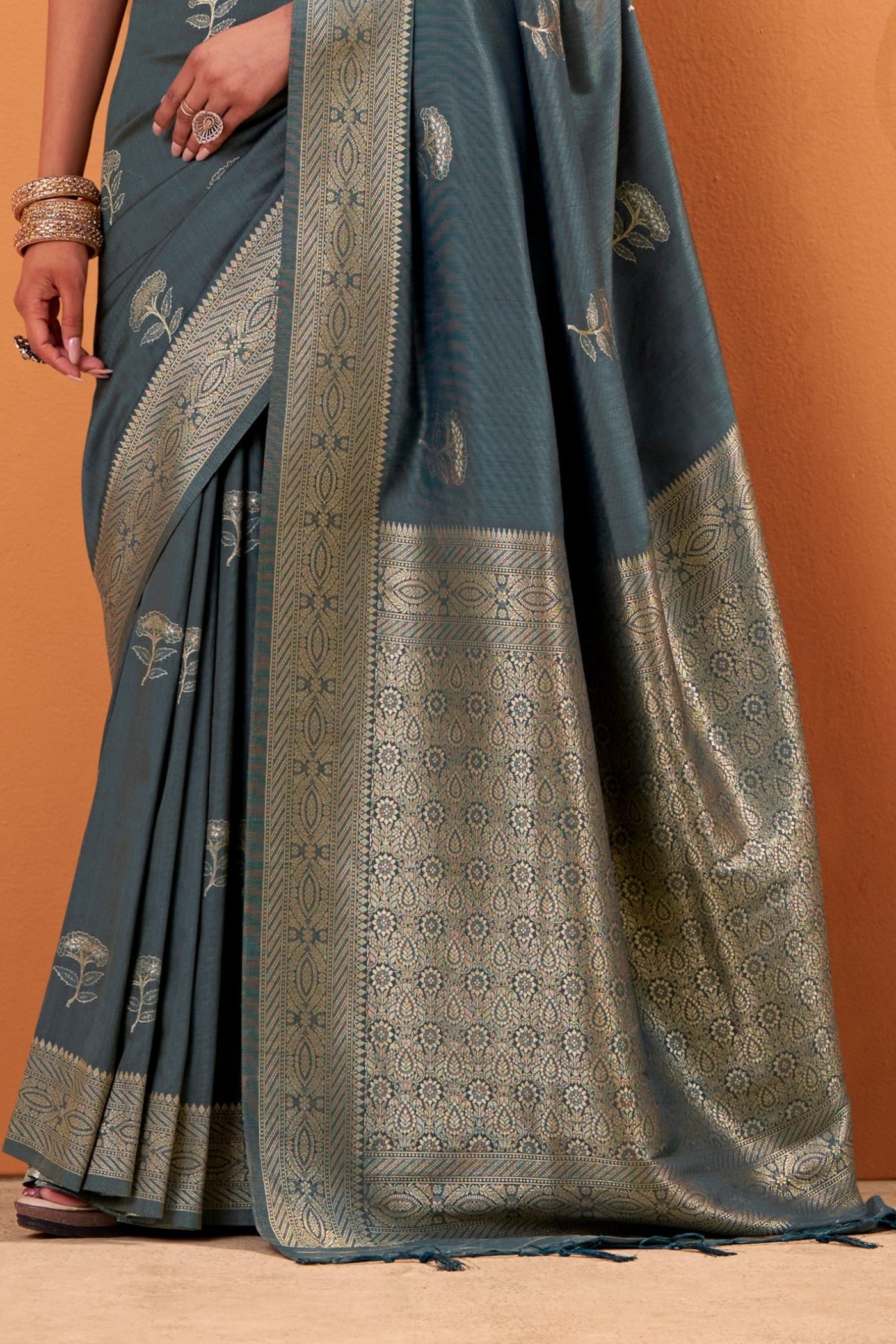 Buy MySilkLove Phthalo Green Tussar Handloom Silk Saree Online