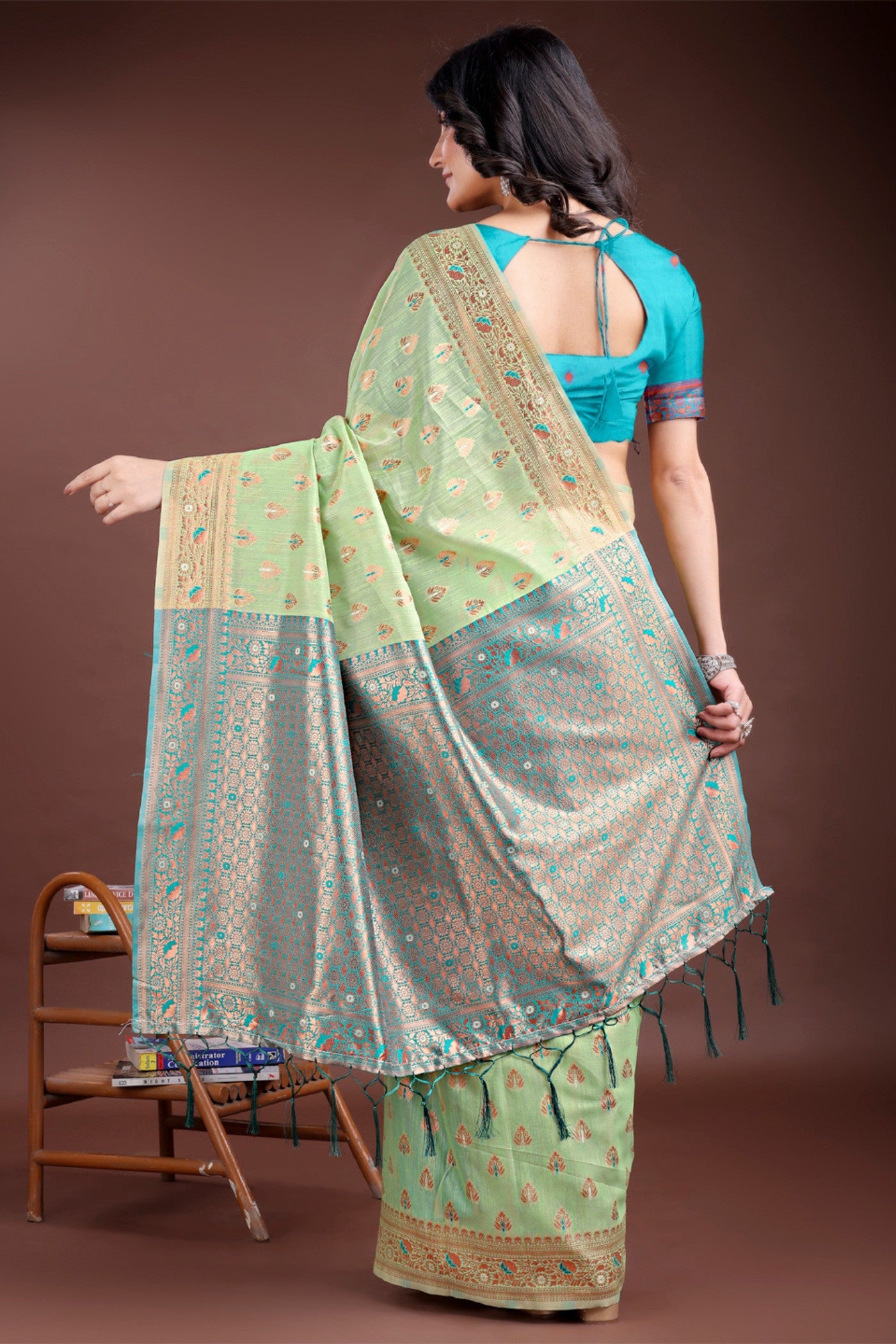 Buy MySilkLove Mantis Green Linen Cotton Saree Online