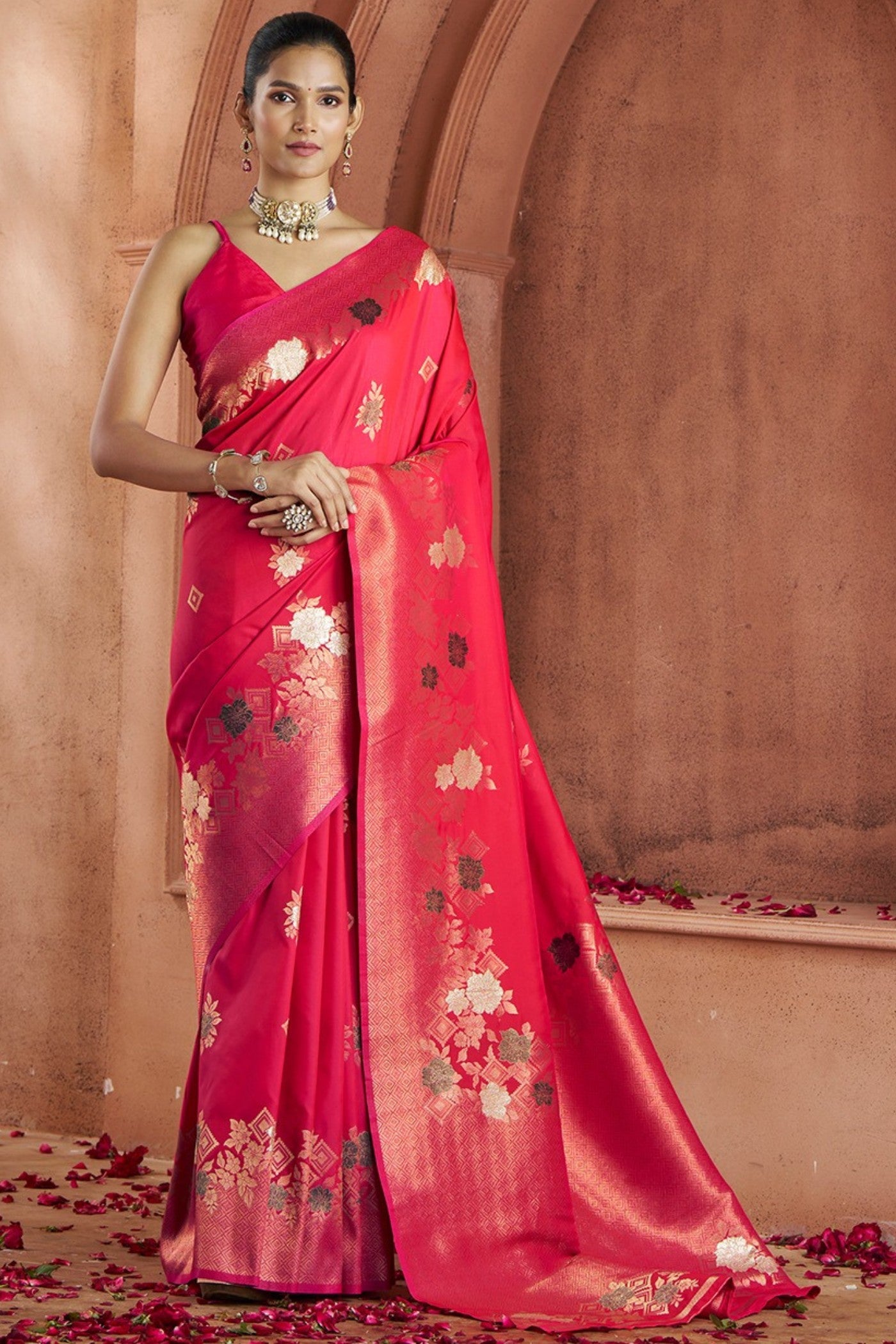 Buy MySilkLove Romance Red Woven Banarasi Saree Online