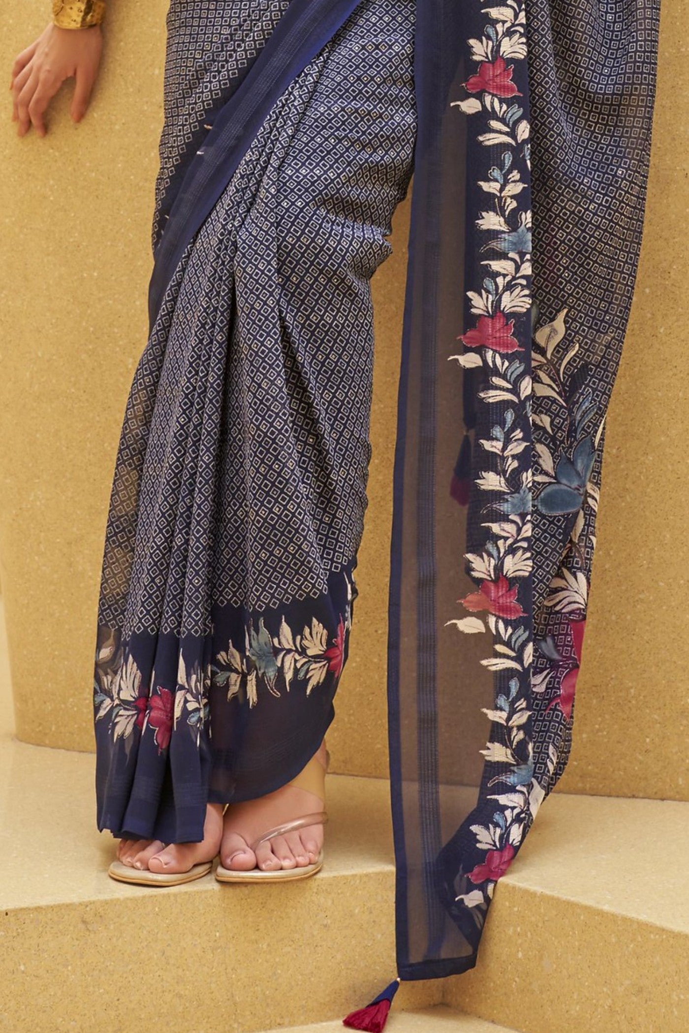 Buy MySilkLove Mulled Blue Georgette Printed Saree Online