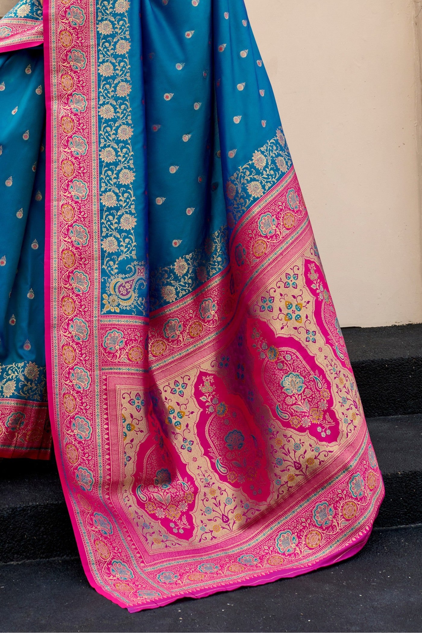 Buy MySilkLove Dark Aquamarine Blue Woven Banarasi Saree Online