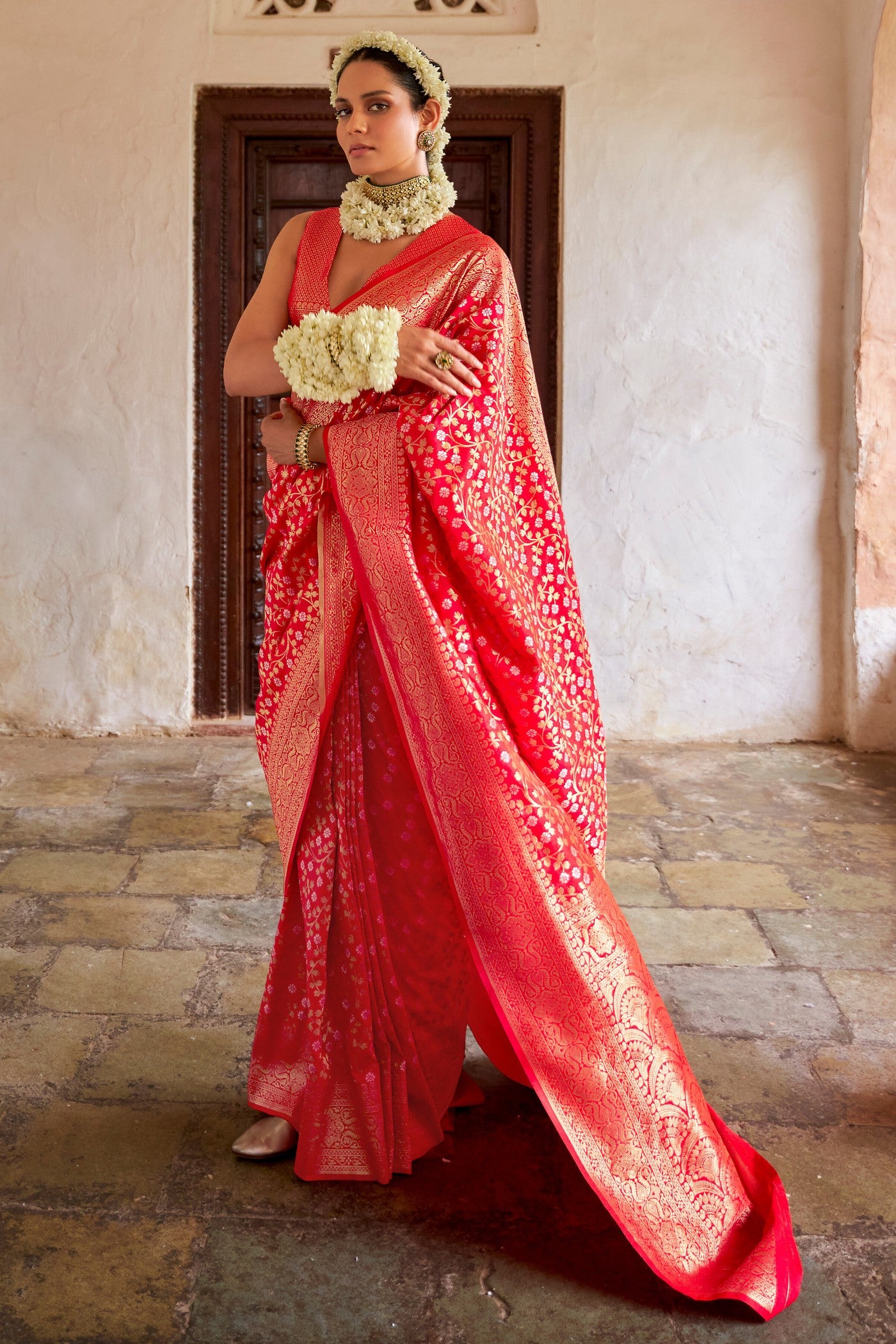 Buy MySilkLove Well Read Woven Banarasi Saree Online