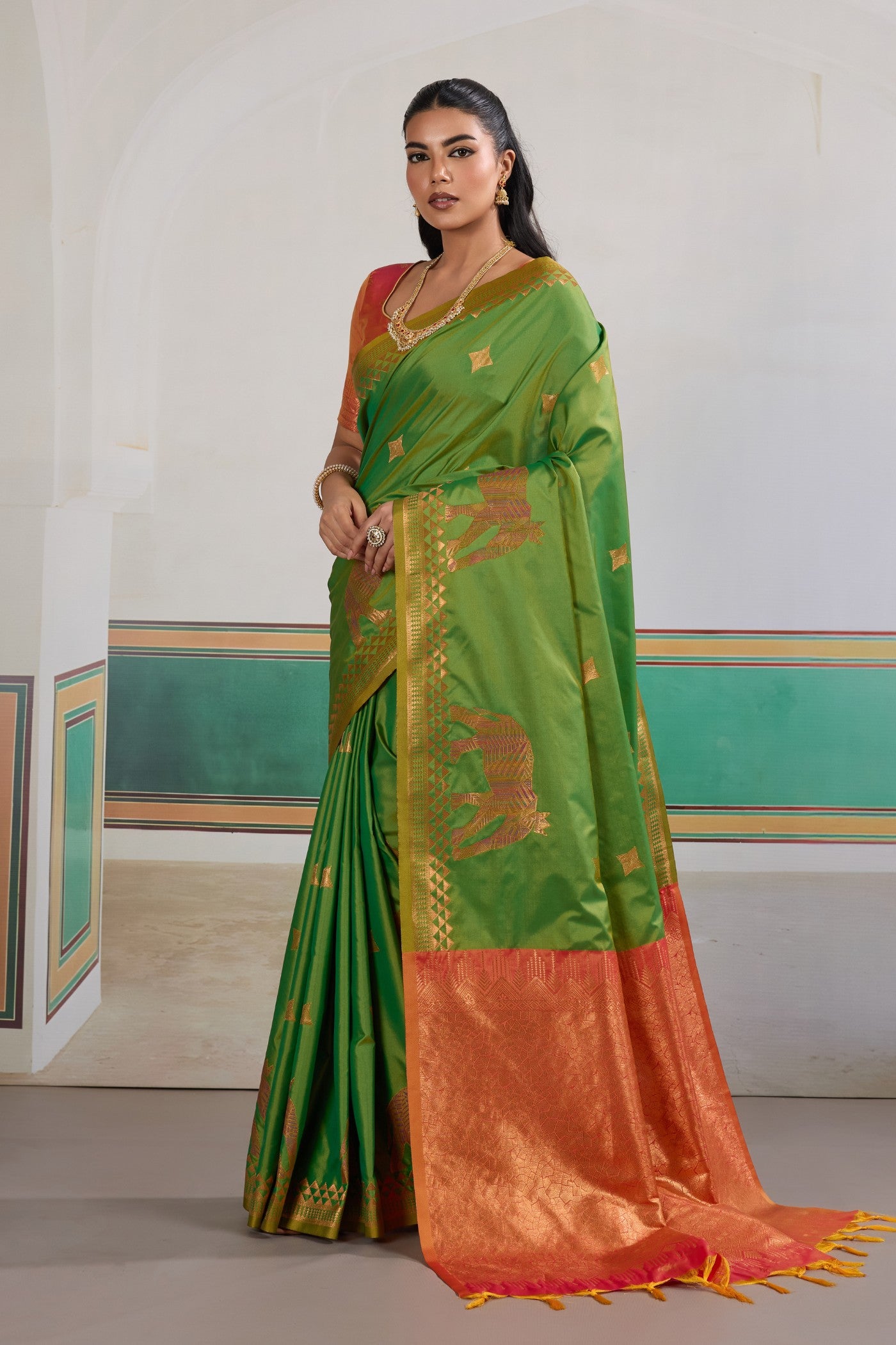 Buy MySilkLove Inchworm Green Banarasi Handloom Saree Online