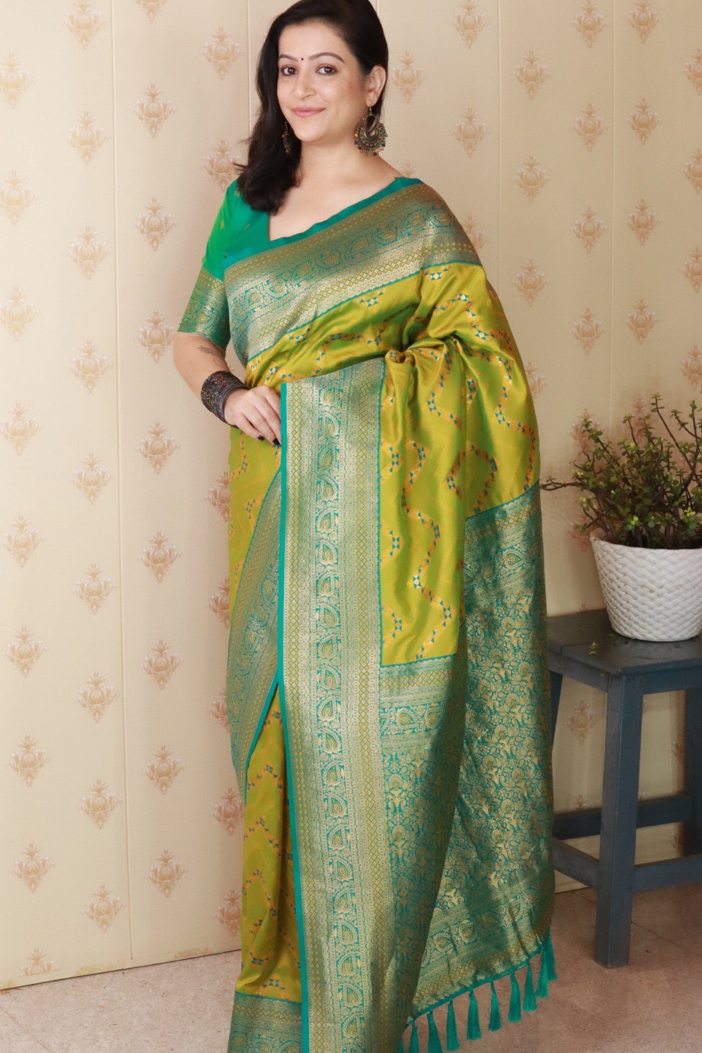 Buy MySilkLove Pear Green Banarasi Handloom Saree Online