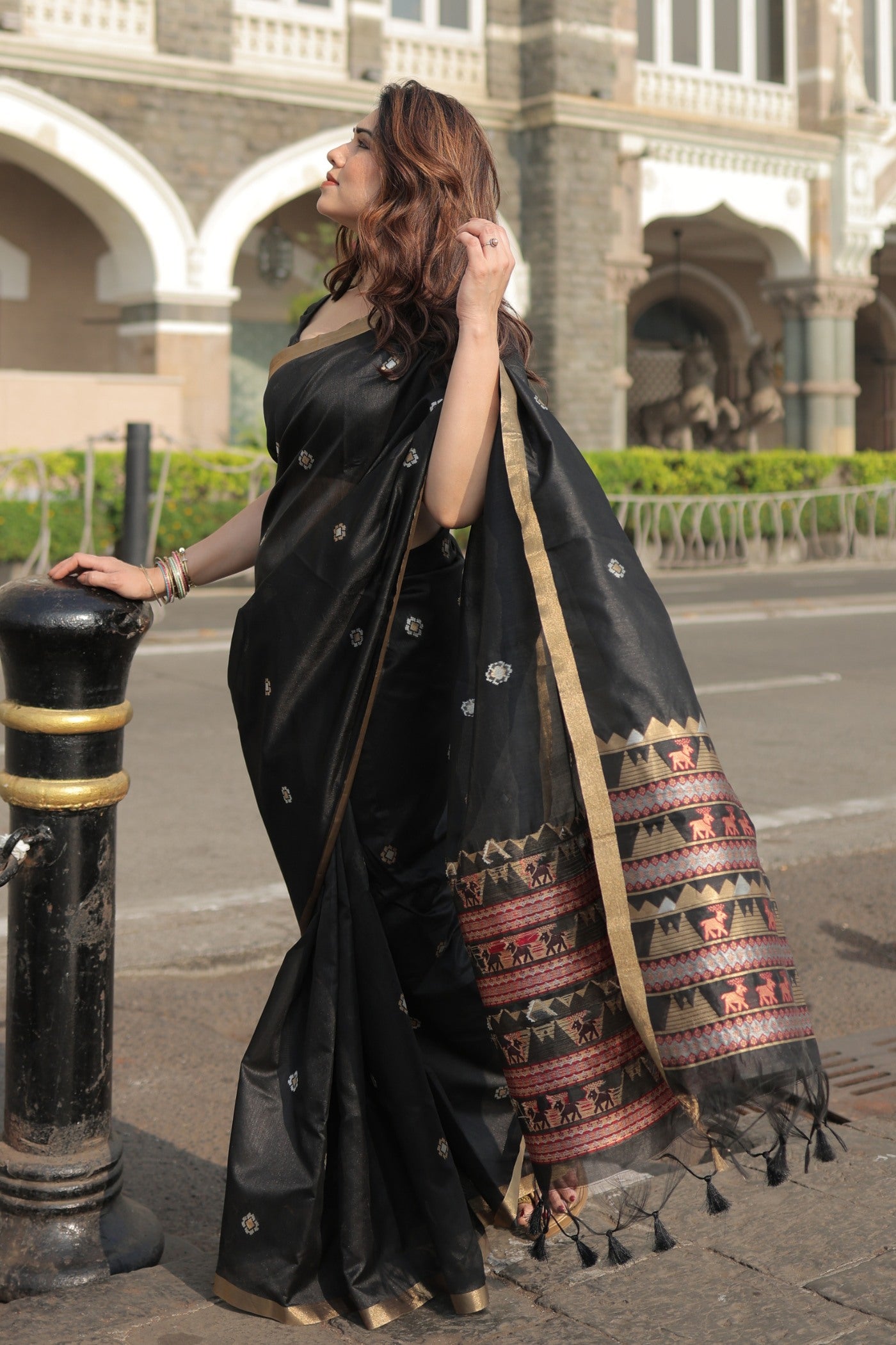 Buy MySilkLove Jade Black Tussar Handloom Silk Saree Online