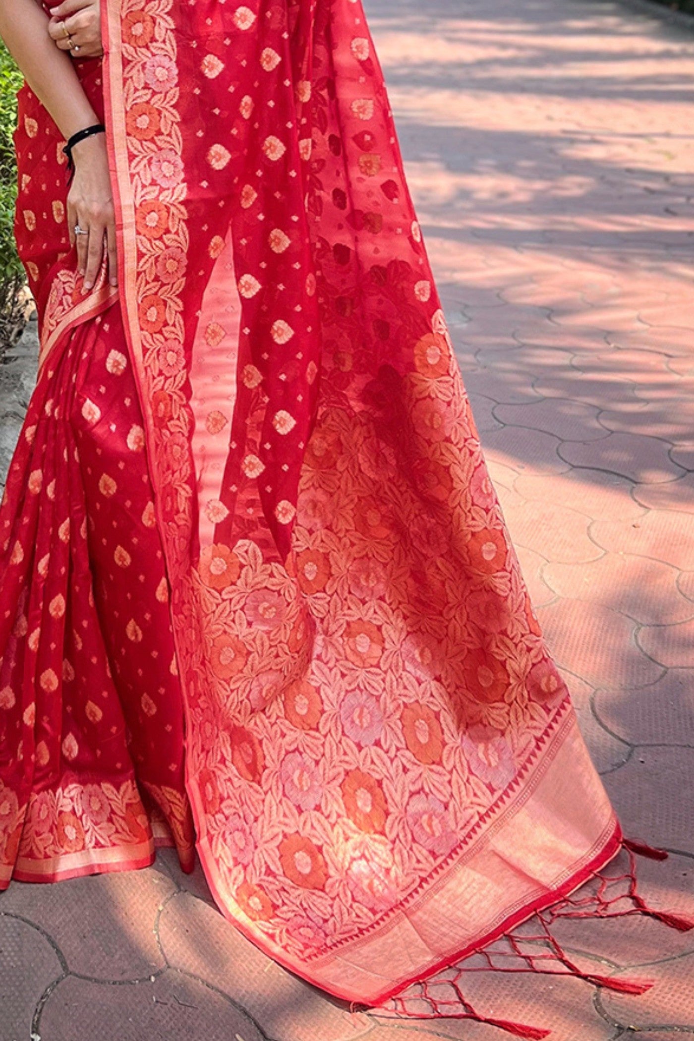 Buy MySilkLove Crimson Red Zari Woven Organza Saree Online