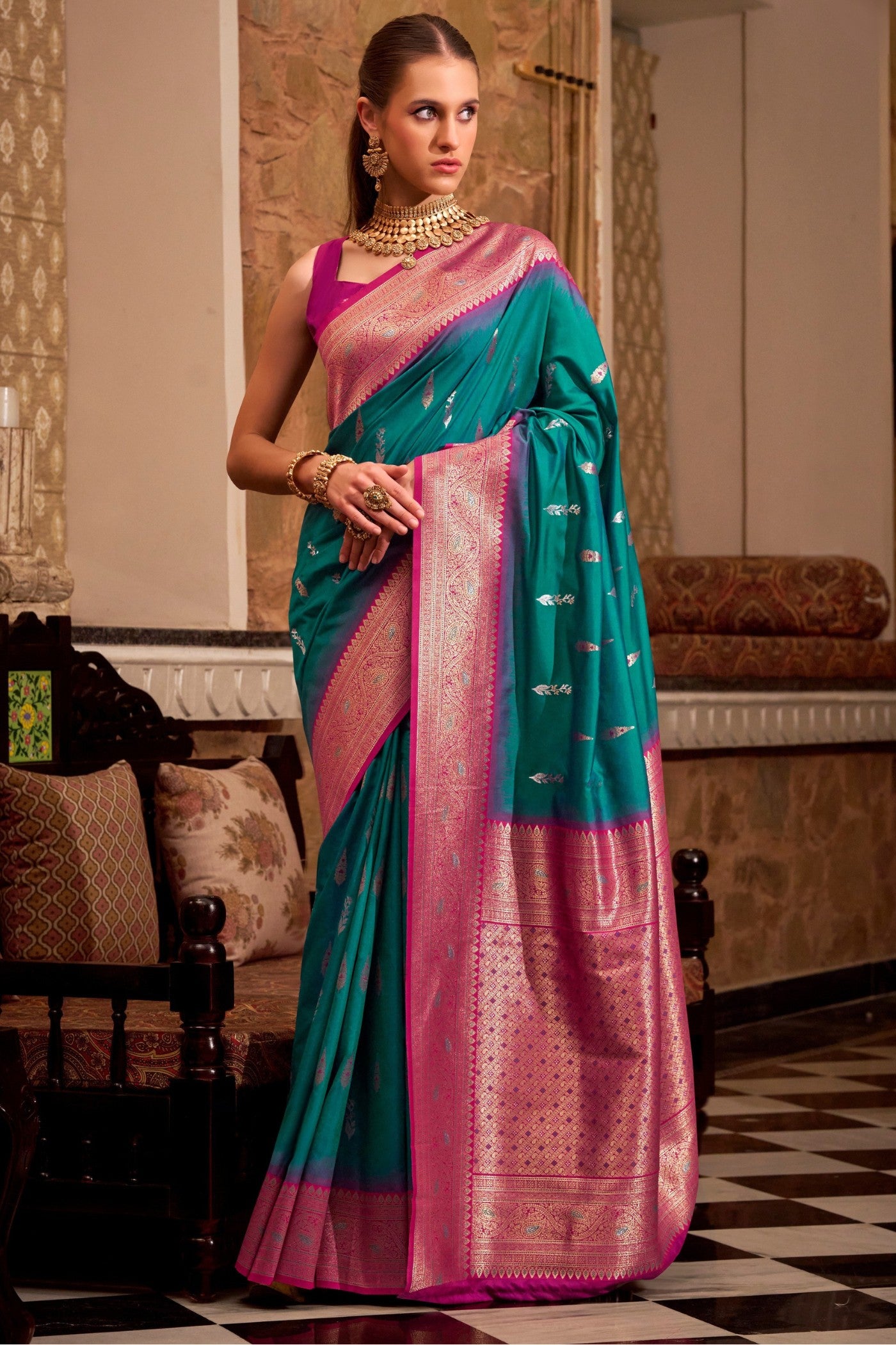 Buy MySilkLove Lincoln Green Woven Banarsi Saree Online