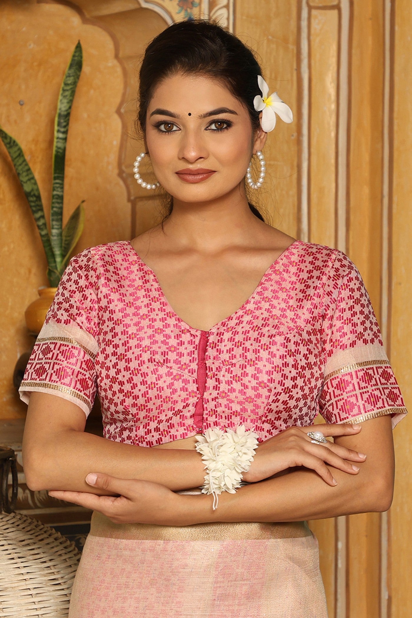 Buy MySilkLove Lotus Pink Woven Linen Saree Online