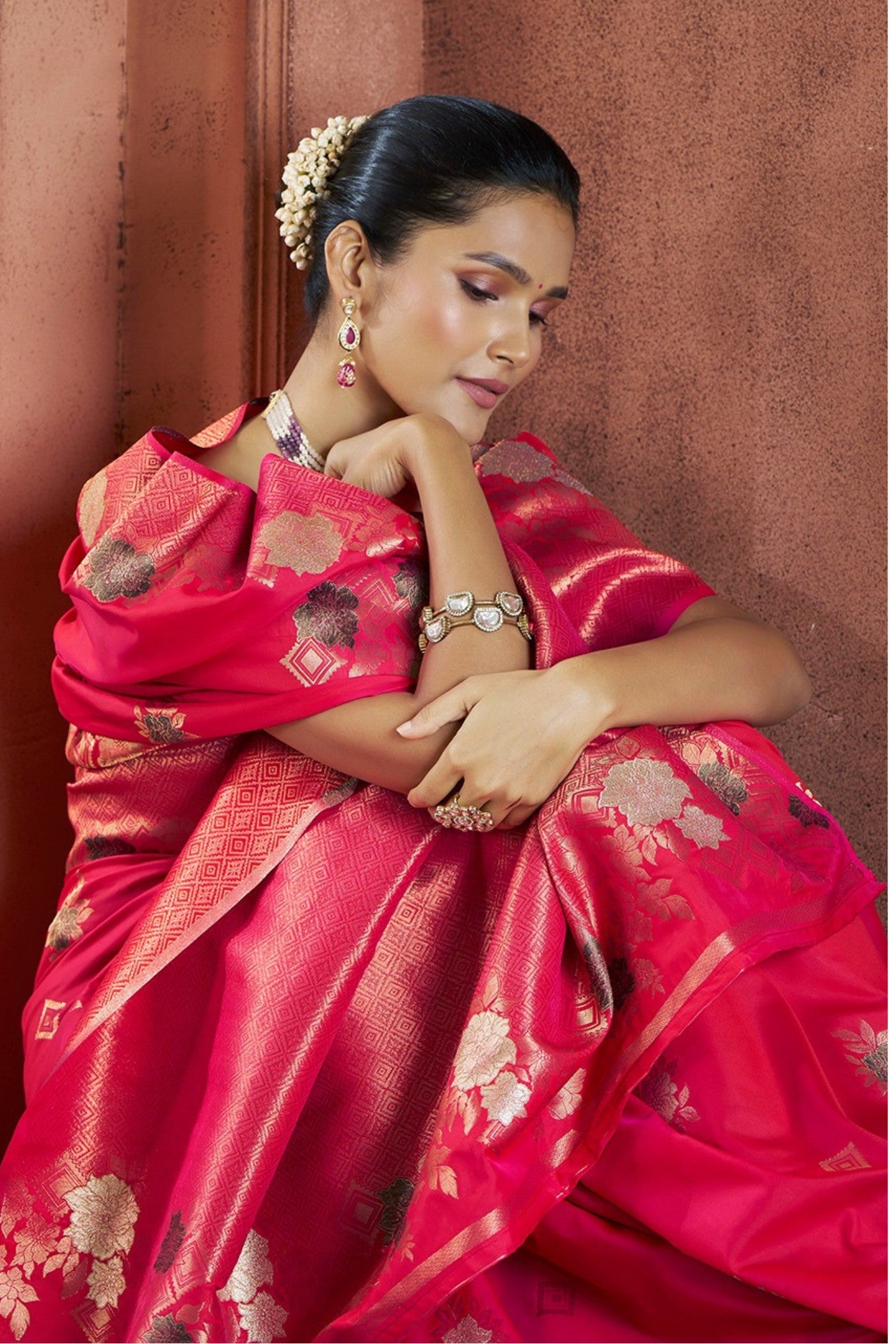 Buy MySilkLove Romance Red Woven Banarasi Saree Online