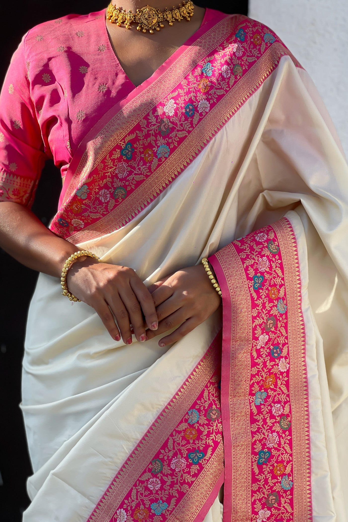 Buy MySilkLove Soapstone White Zari Woven Paithani Saree Online