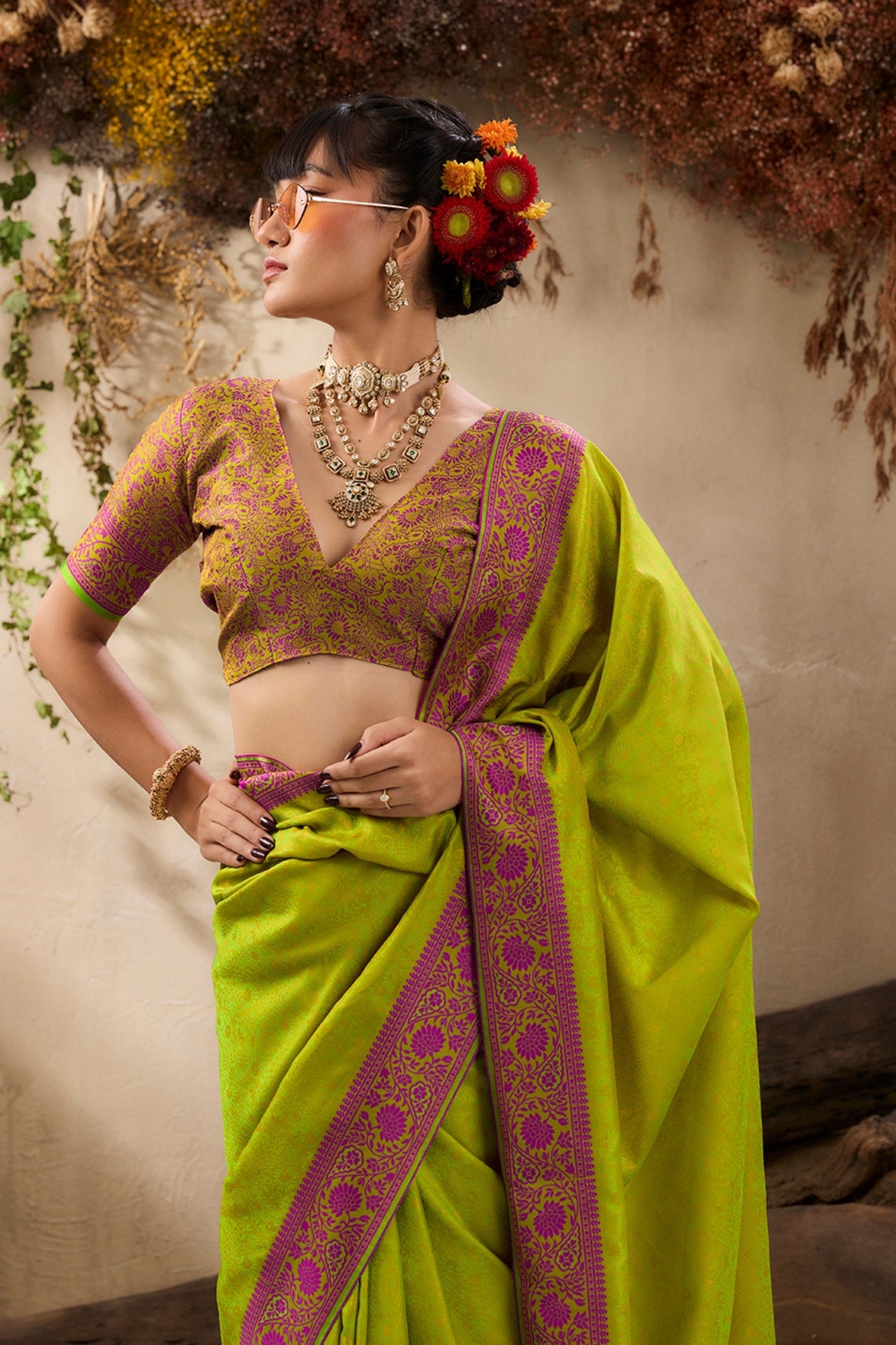 Buy MySilkLove Volt Green Woven Tanchoi Kanjivaram Saree Online