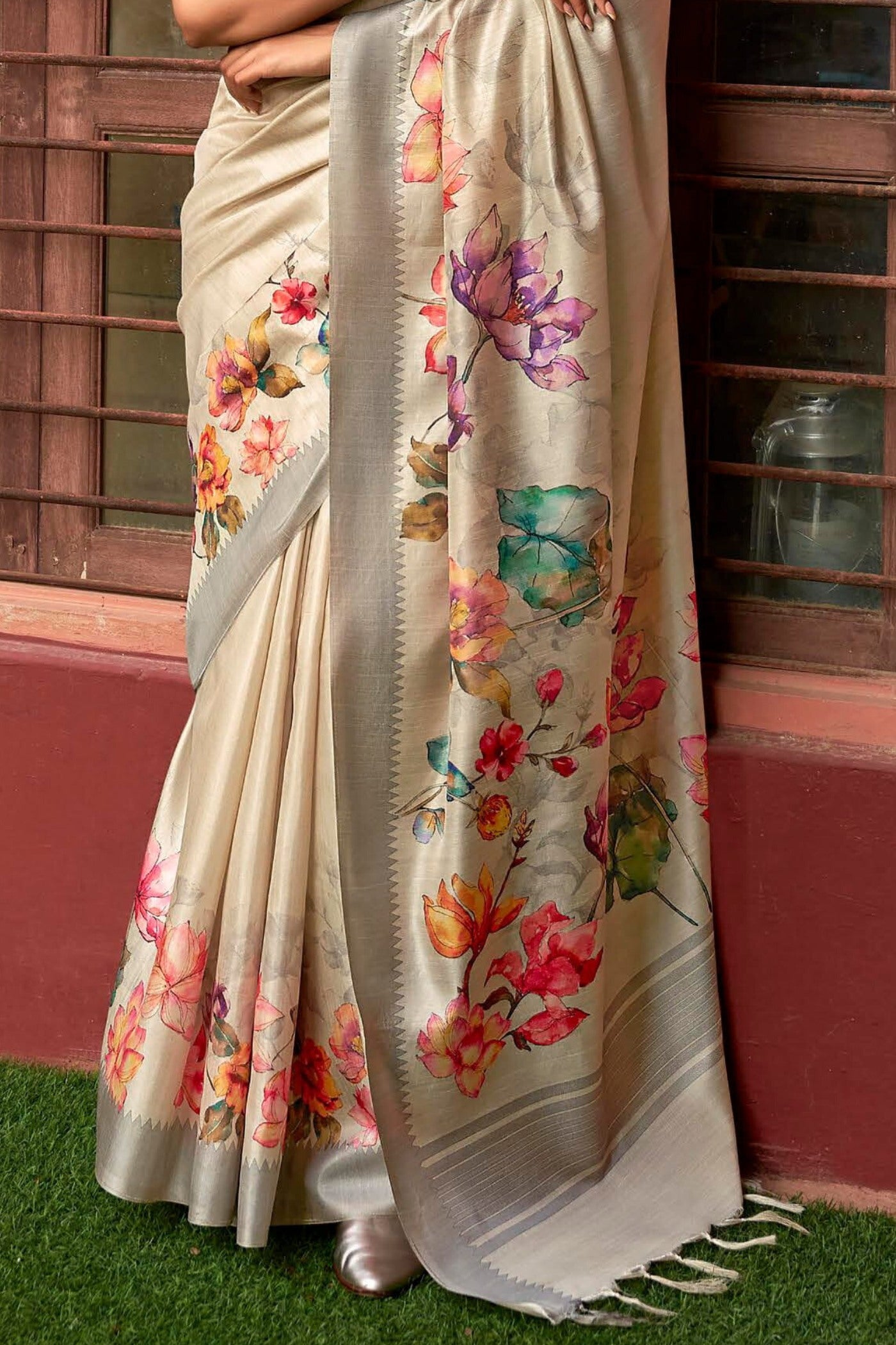 Buy MySilkLove Akaroa Cream Digital Printed Banarasi Saree Online