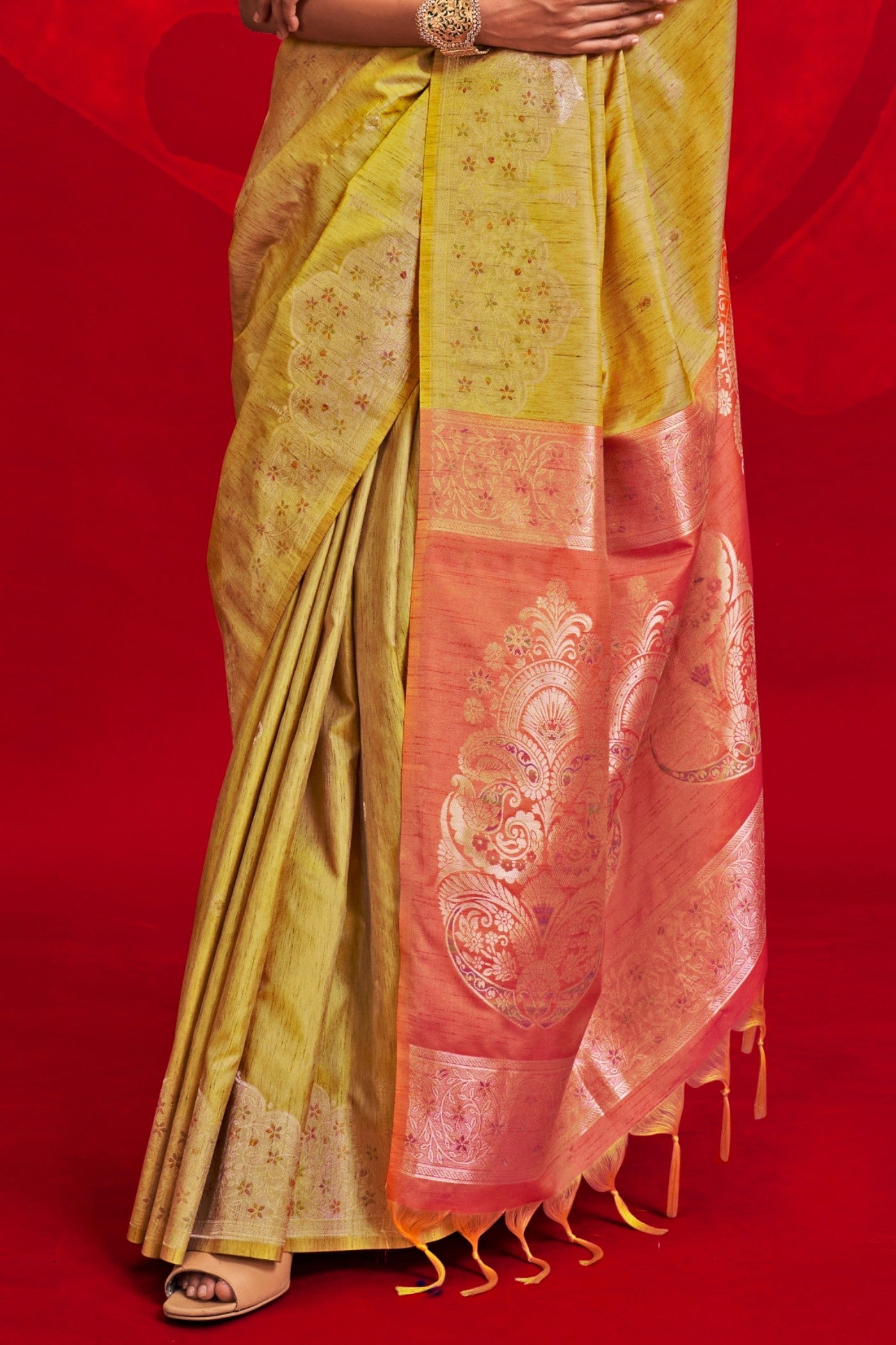 Buy MySilkLove Luxor Gold Yellow Tussar Handloom Silk Saree Online