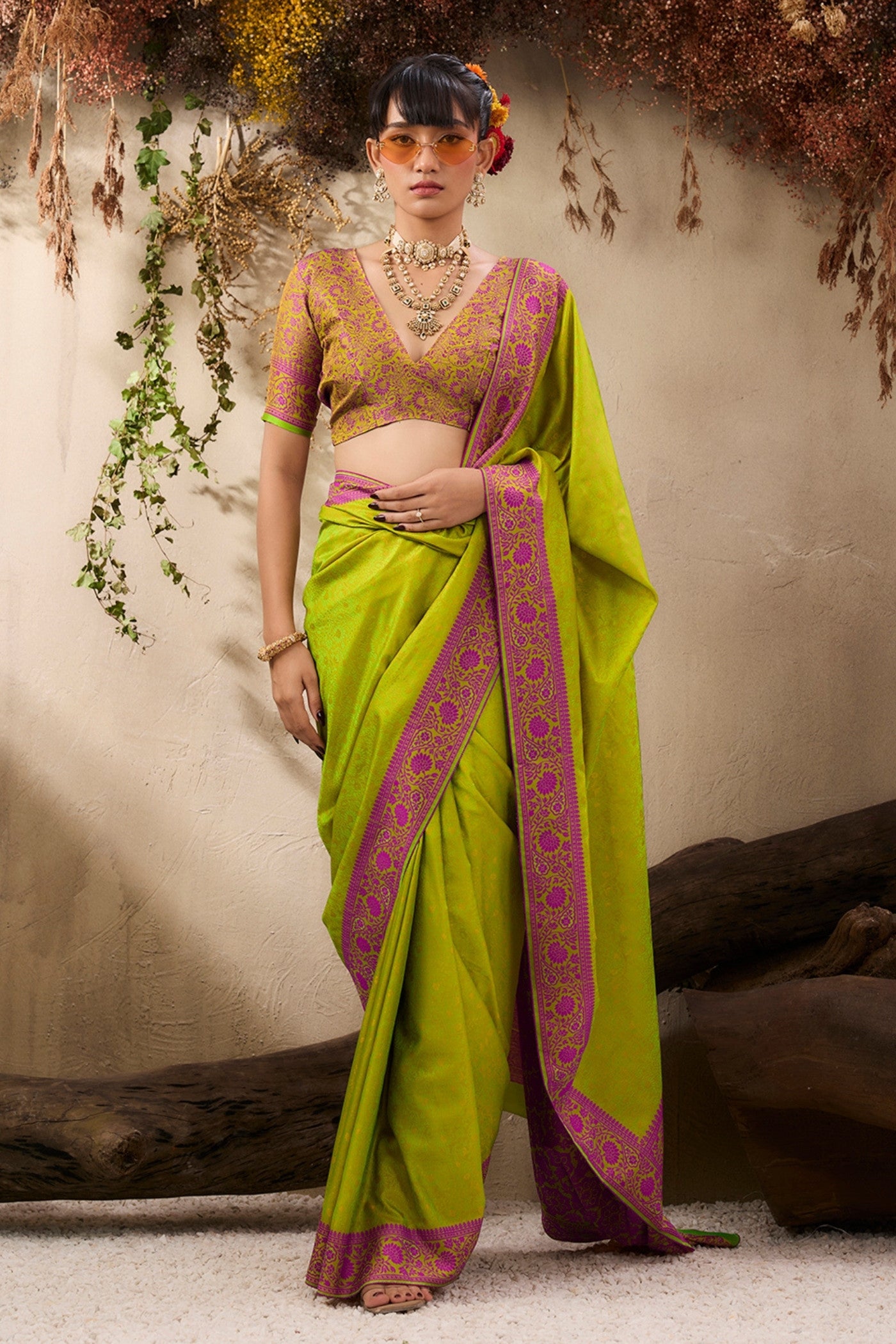 Buy MySilkLove Volt Green Woven Tanchoi Kanjivaram Saree Online