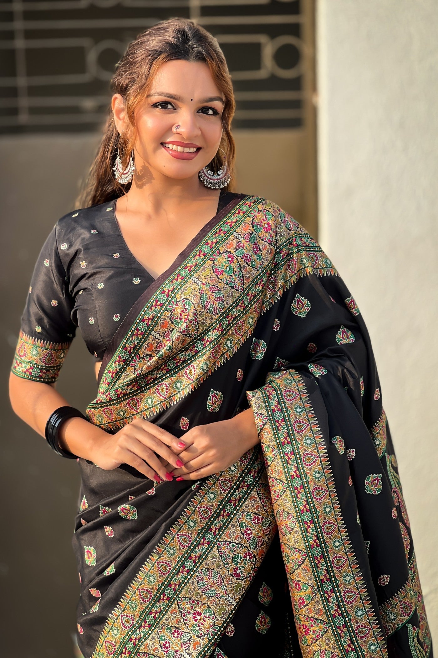 MySilkLove Hollyhock Black Woven Kashmiri Jamewar Saree