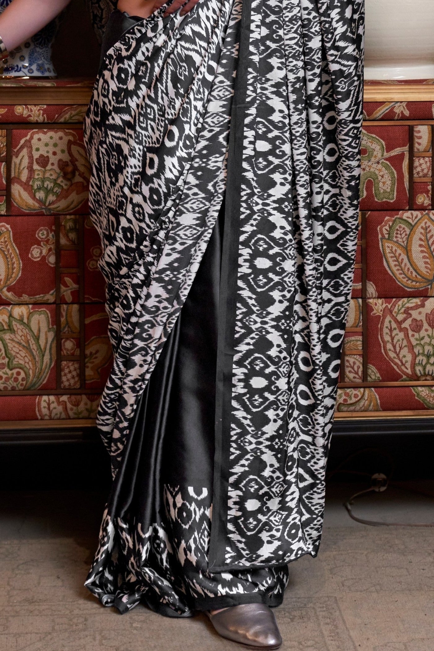 Buy MySilkLove Space Black Patola Printed Satin Crepe Saree Online