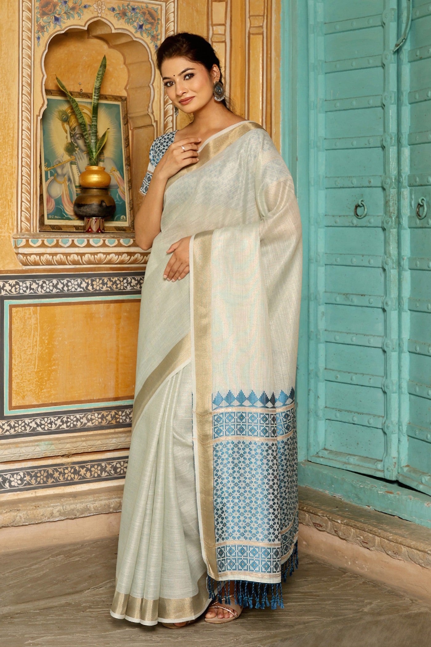 Buy MySilkLove Salt White and Blue Woven Linen Saree Online