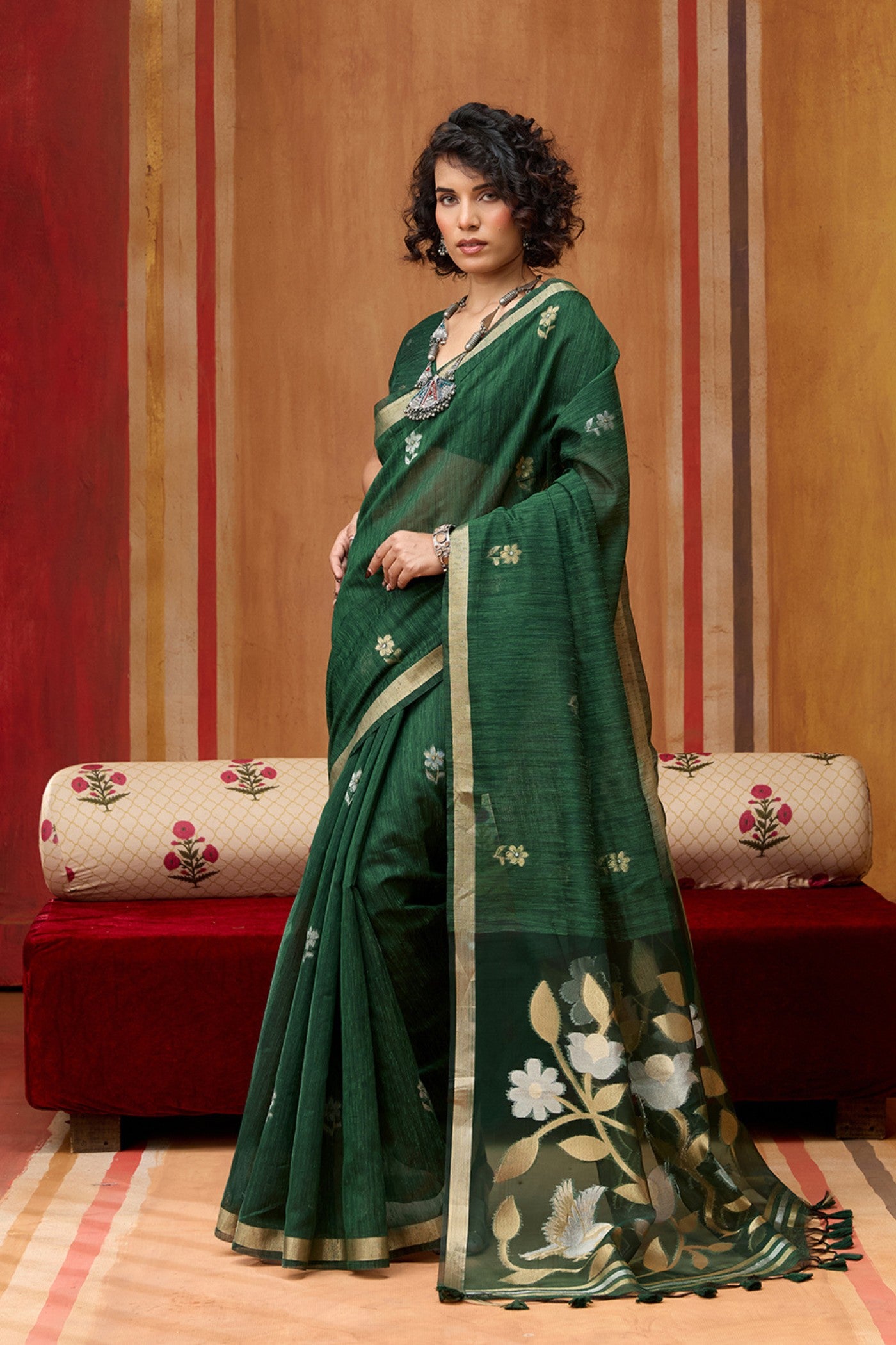 Buy MySilkLove Dark Green Handloom Munga Cotton Saree Online