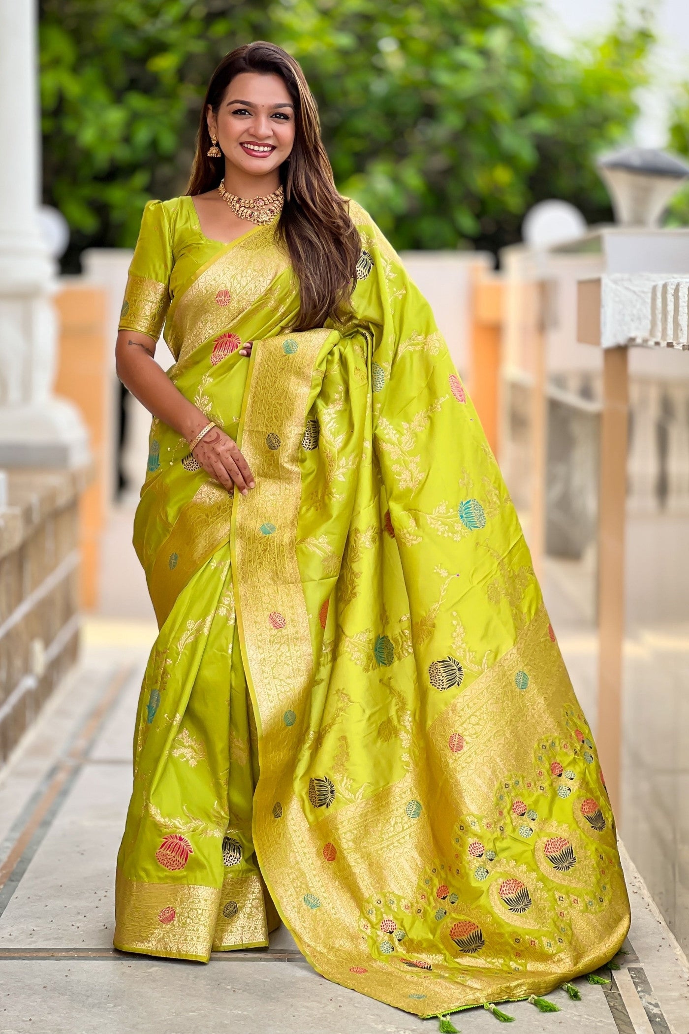 Buy MySilkLove Parrot Green Woven Banarasi Saree Online