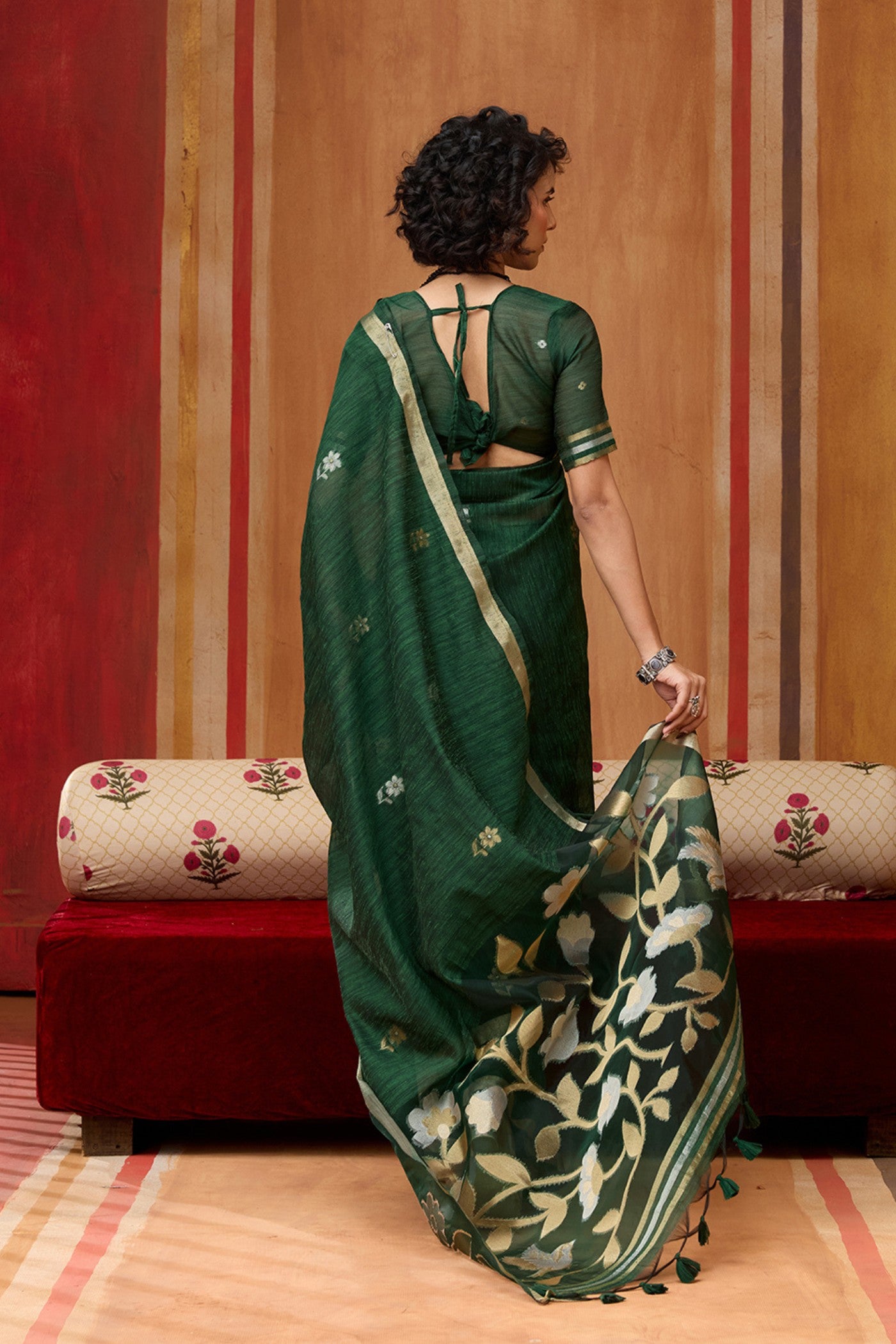 Buy MySilkLove Dark Green Handloom Munga Cotton Saree Online