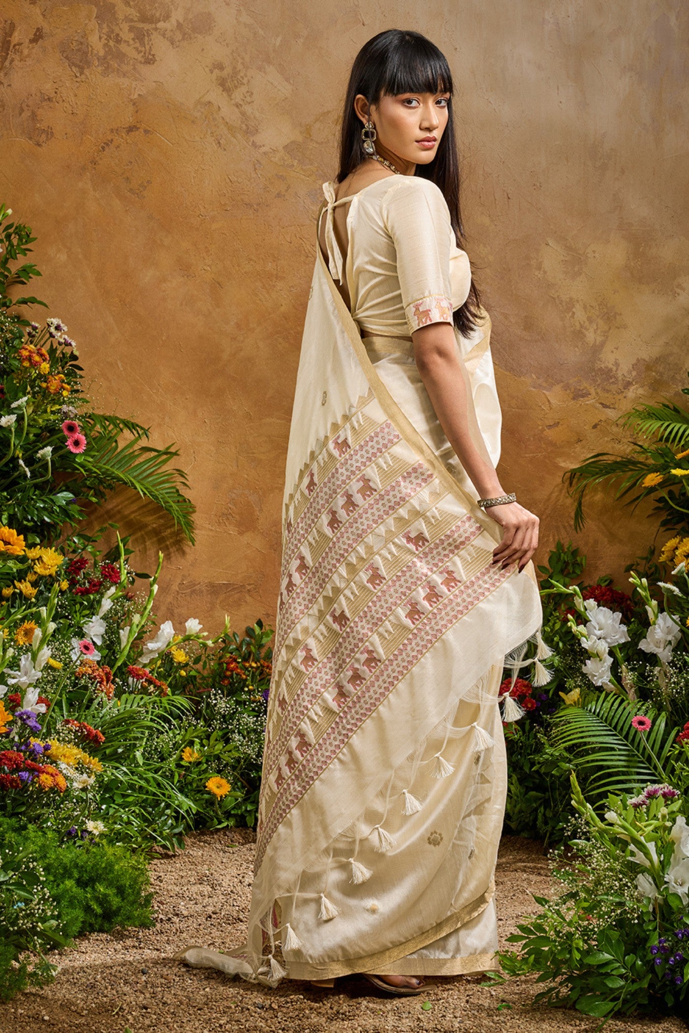 Buy MySilkLove Pearl White Tussar Handloom Silk Saree Online