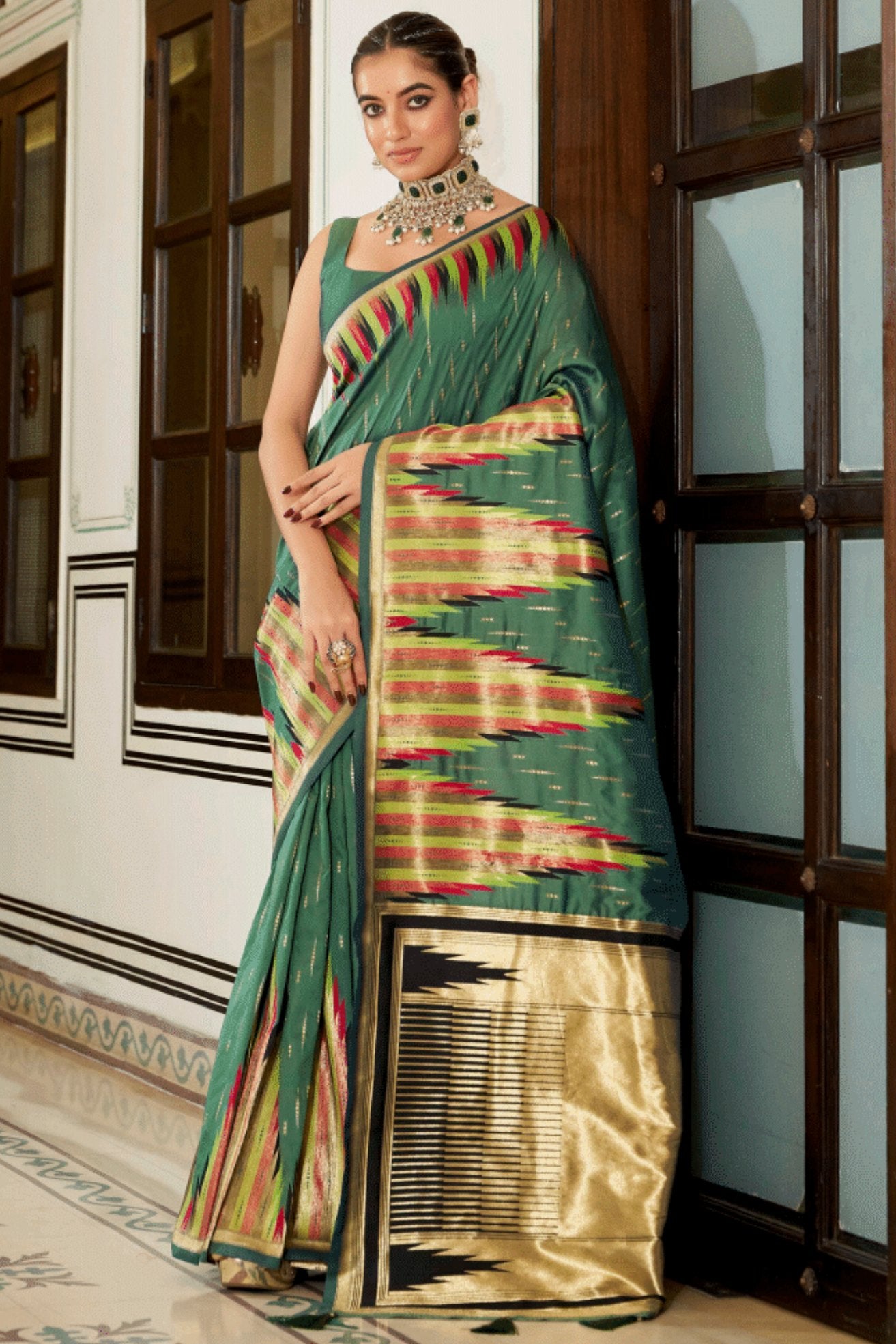 Buy MySilkLove Como Green Woven Tussar Silk Saree Online