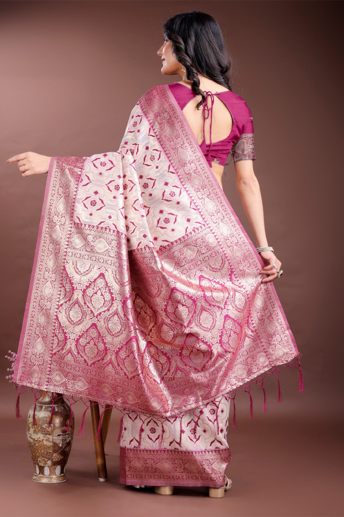 Buy MySilkLove Lotus Pink and White Linen Cotton Saree Online