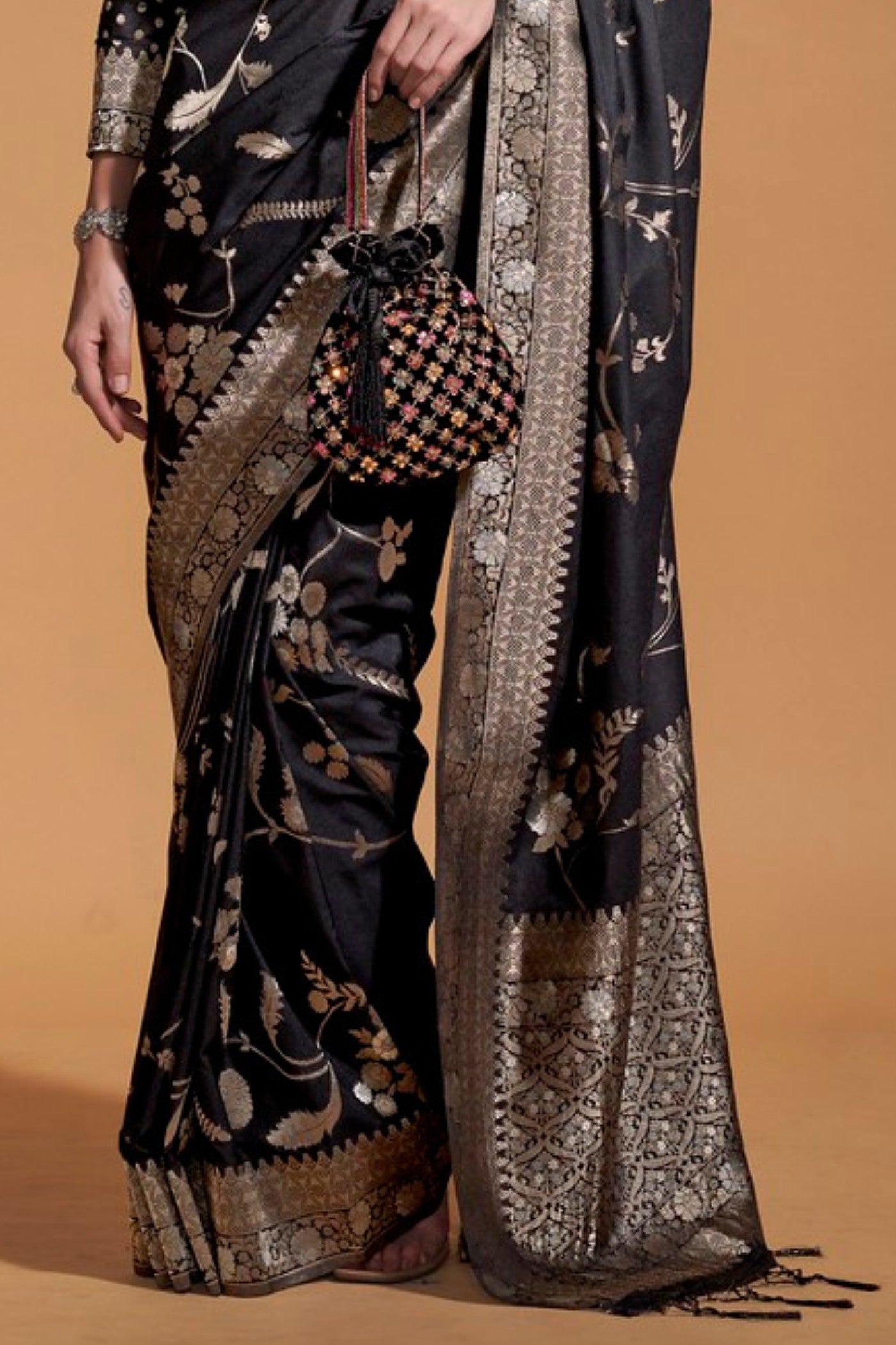 Buy MySilkLove Baltic Black Georgette Handloom Saree Online