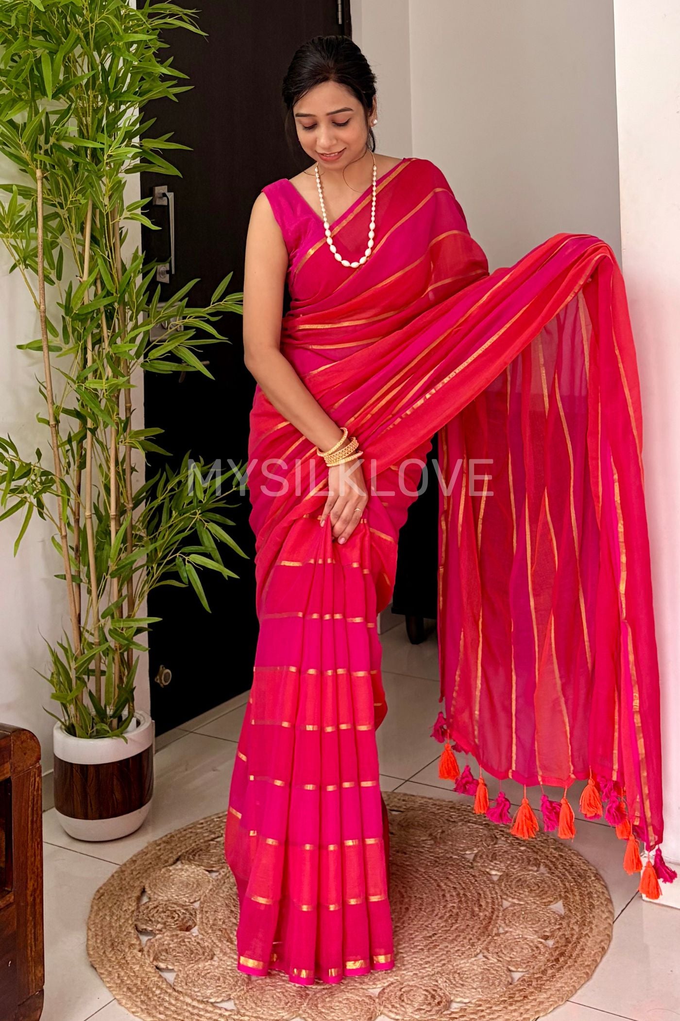 Buy MySilkLove Barn Red Pure Mul Mul Cotton Zari Woven Saree Online