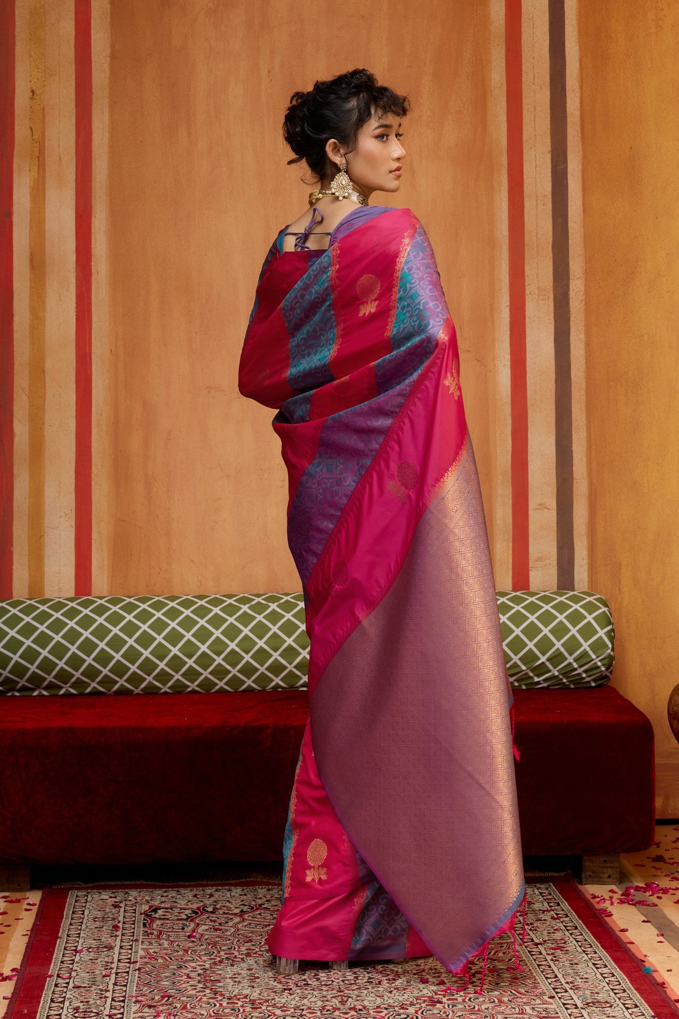 Buy MySilkLove Hot Pink Banarasi Handloom Patola Saree Online