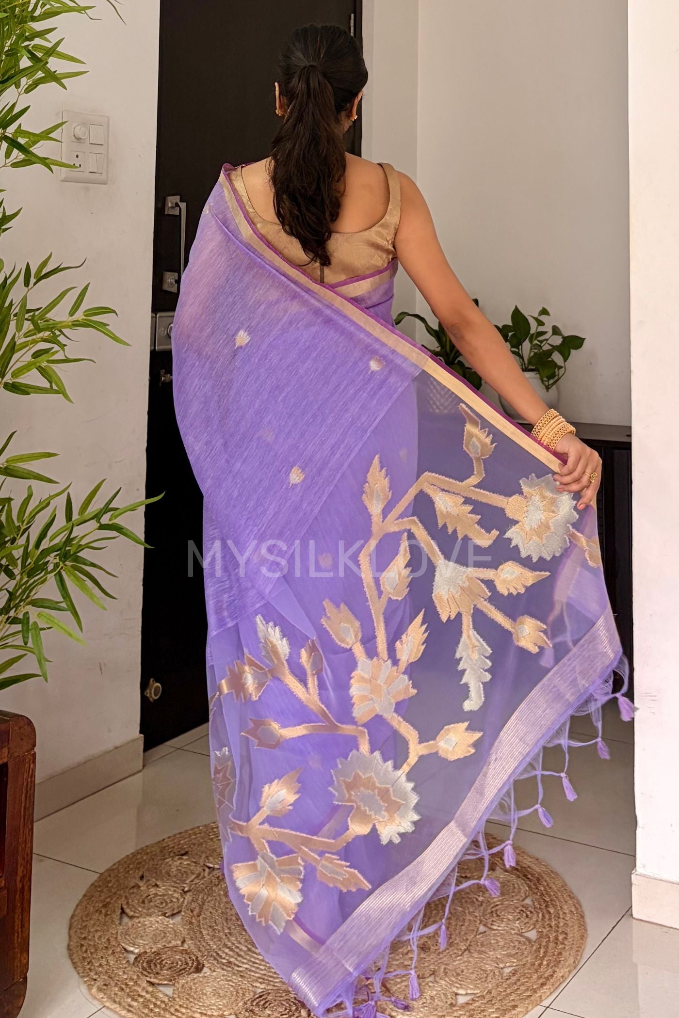 Buy MySilkLove Dreamy Lavender Munga Handloom Silk Cotton Saree With Tissue Pallu Online