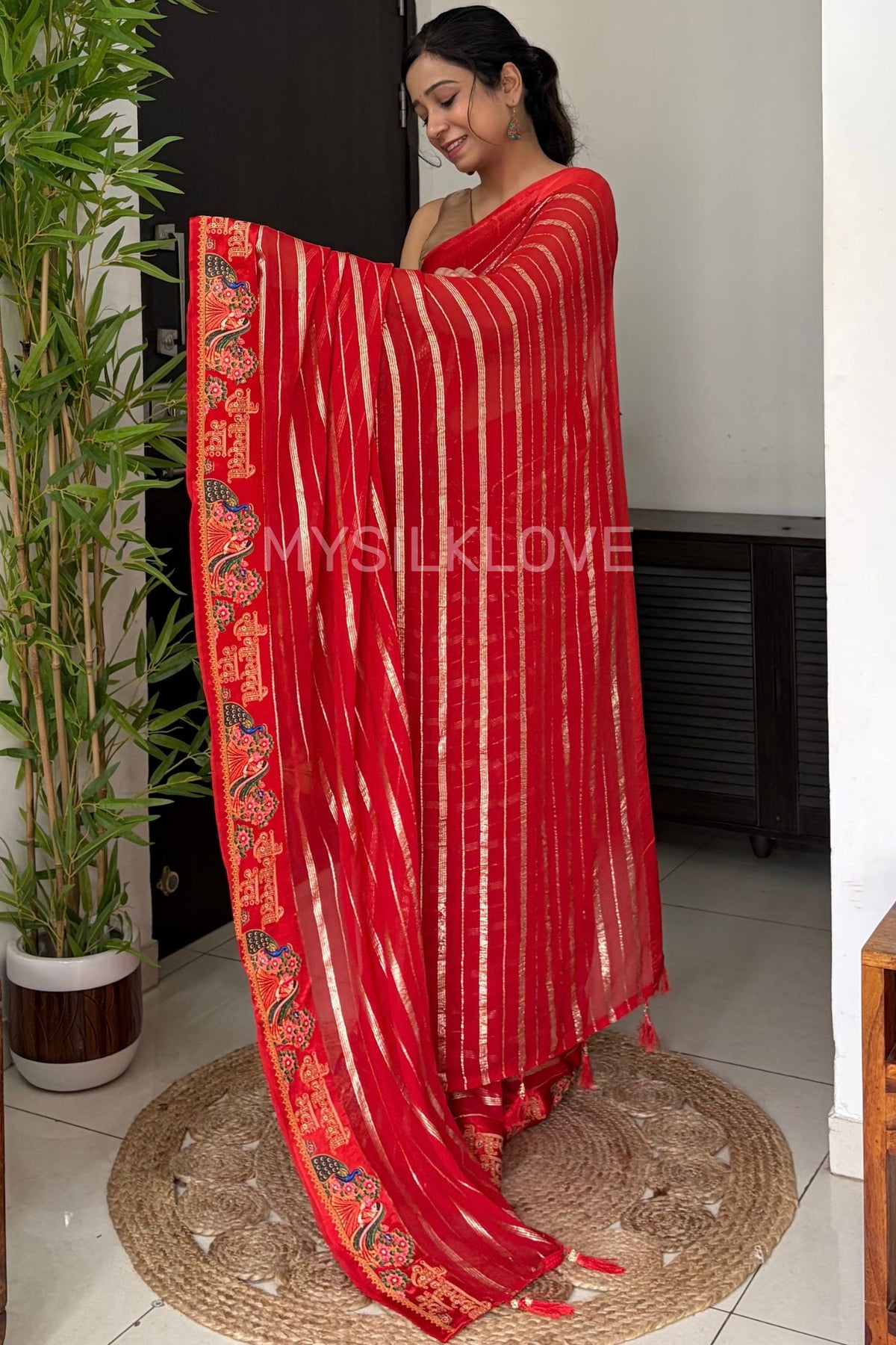 Buy MySilkLove Karwa Chauth Special- Red Georgette Saree Online