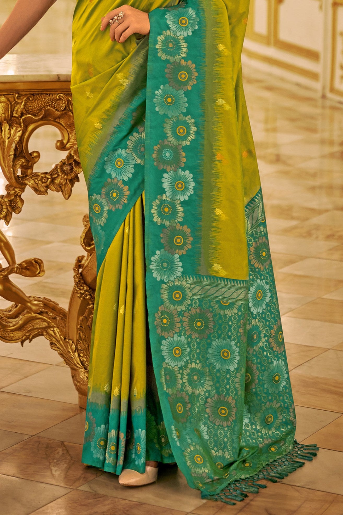 Buy MySilkLove Neon Green Woven Banarasi Saree Online