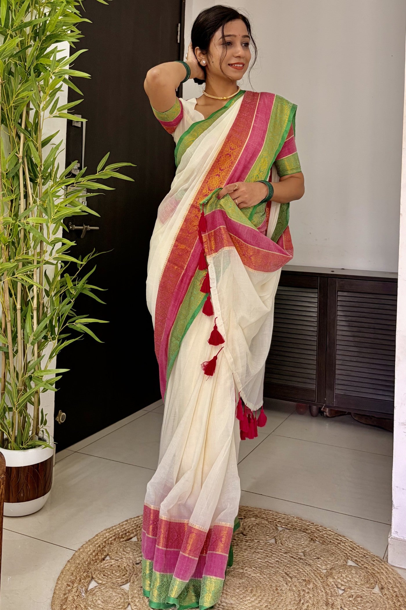 Buy MySilkLove Jasmine White Mul Mul Cotton Kanchi Border Saree Online