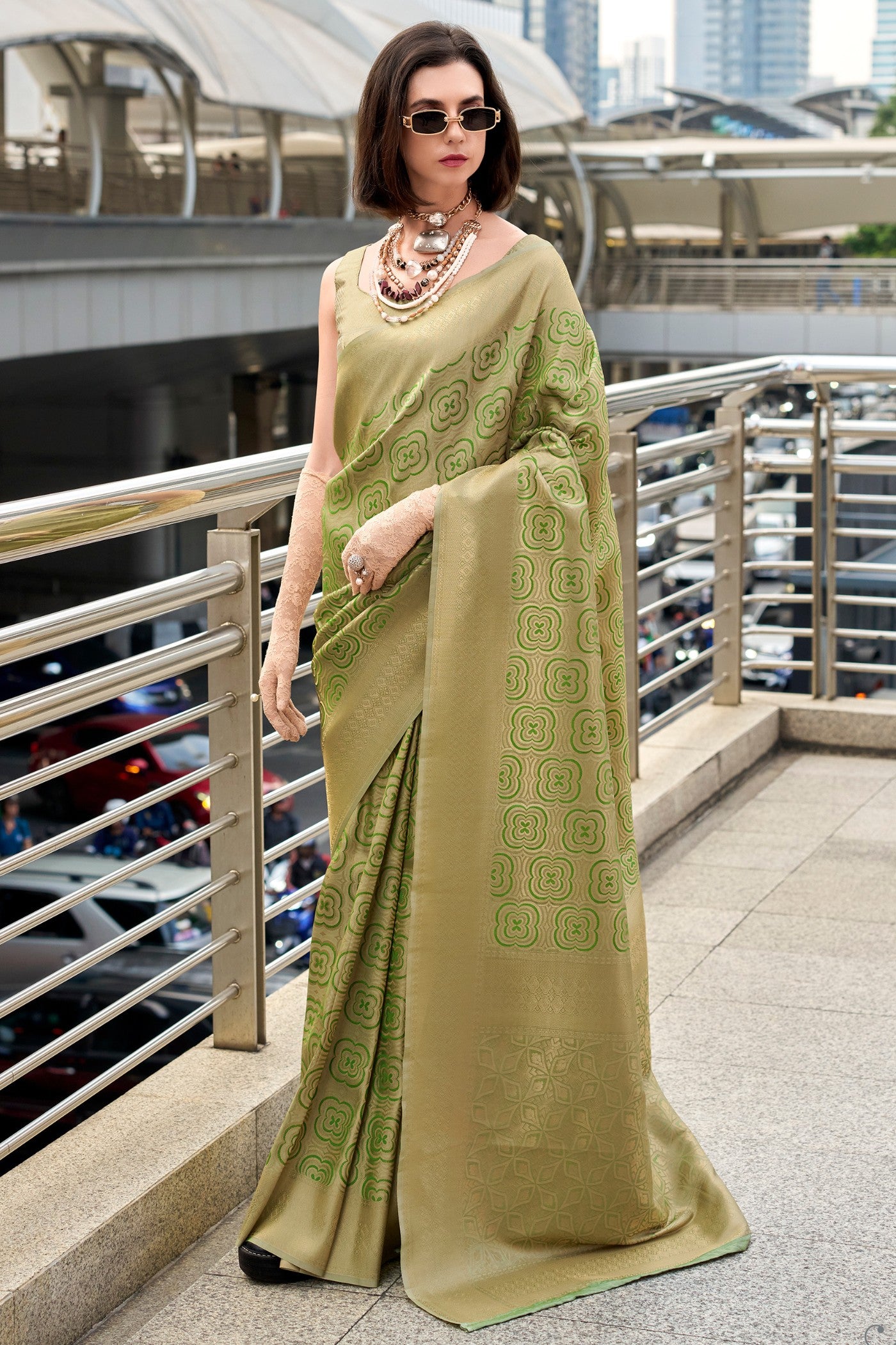 Buy MySilkLove Lime Green Handloom Kanjivaram Saree Online