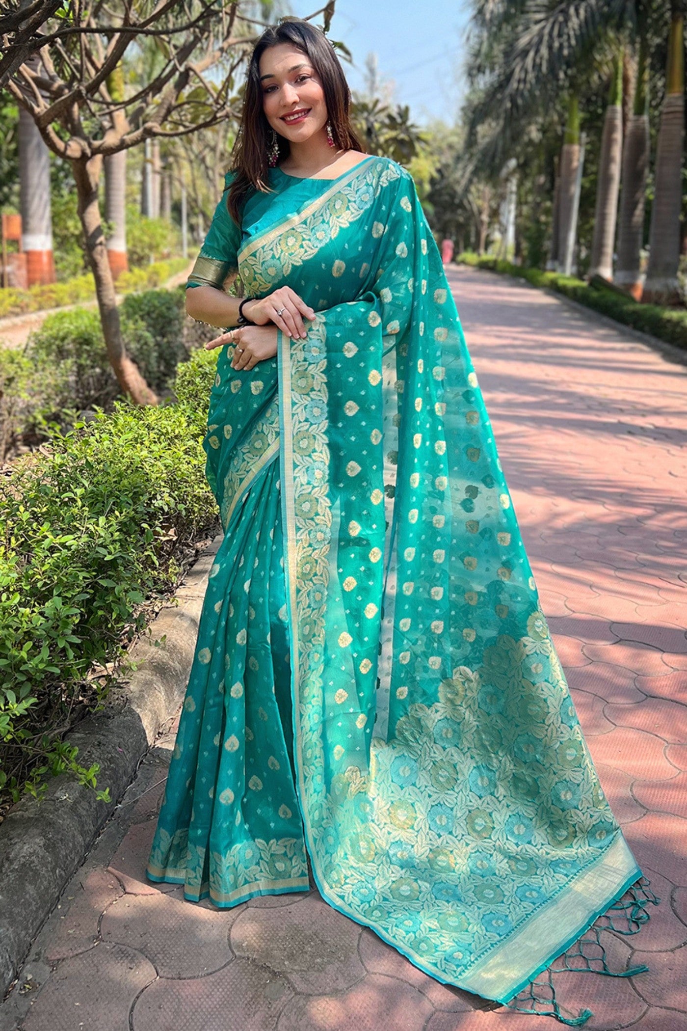 Buy MySilkLove Summer Green Zari Woven Organza Saree Online