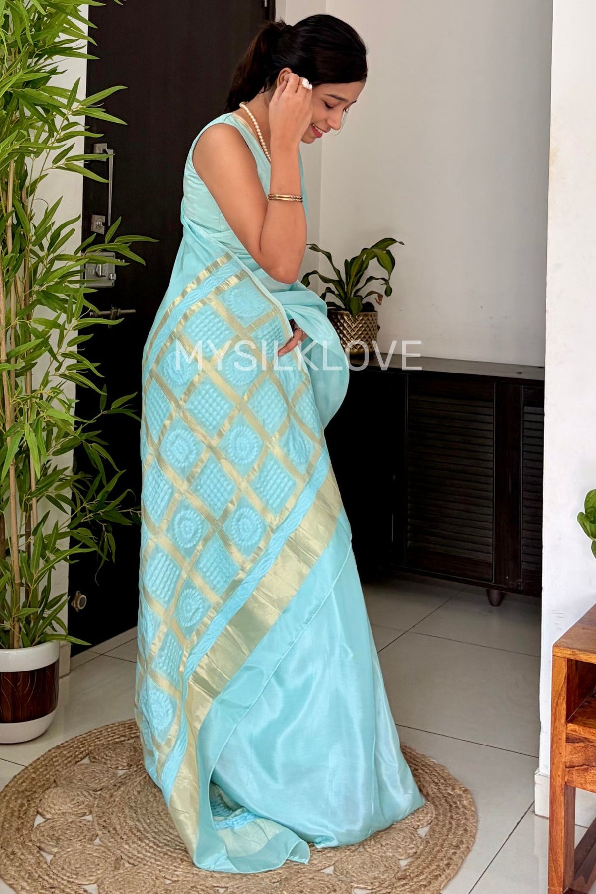 Buy MySilkLove Aqua Blue Chiffon Saree with Bandhani Pallu Online