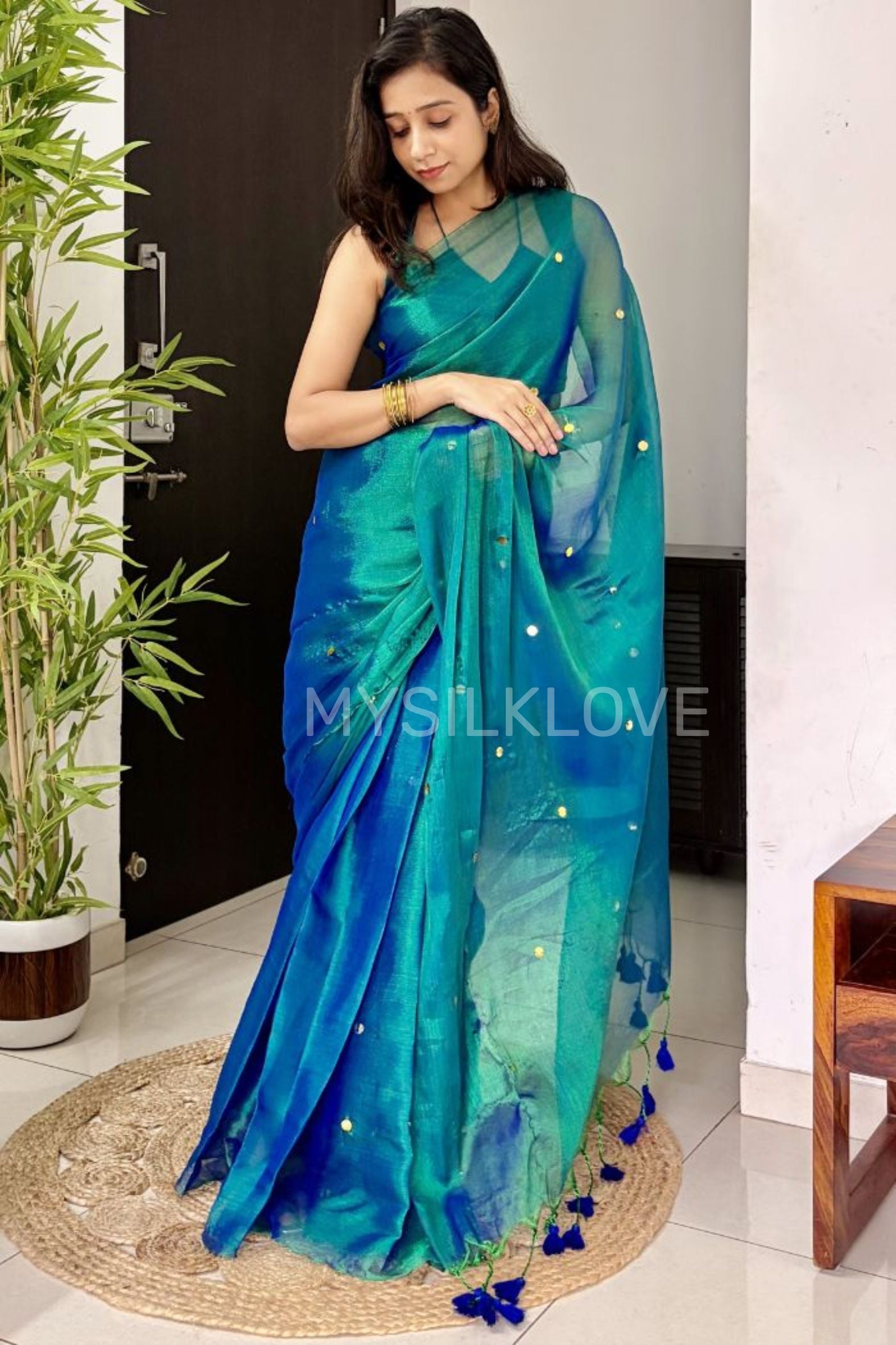 Buy MySilkLove Emerald Green Tikali work Tissue Silk saree Online