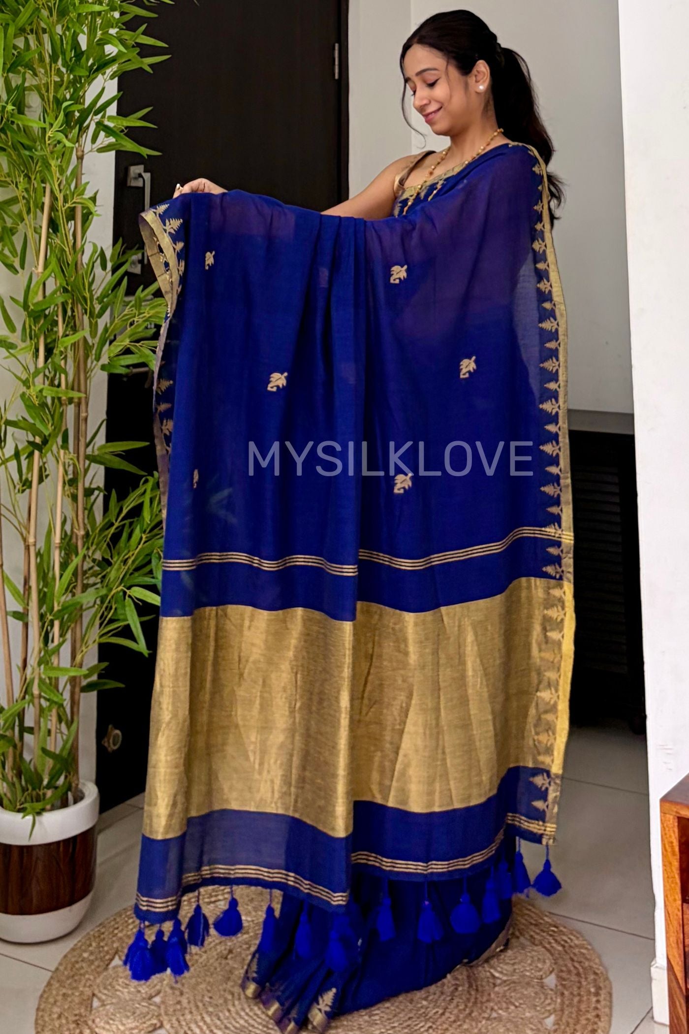 Buy MySilkLove Capri Blue Mul Mul Cotton Zari Woven Saree Without Blouse Online