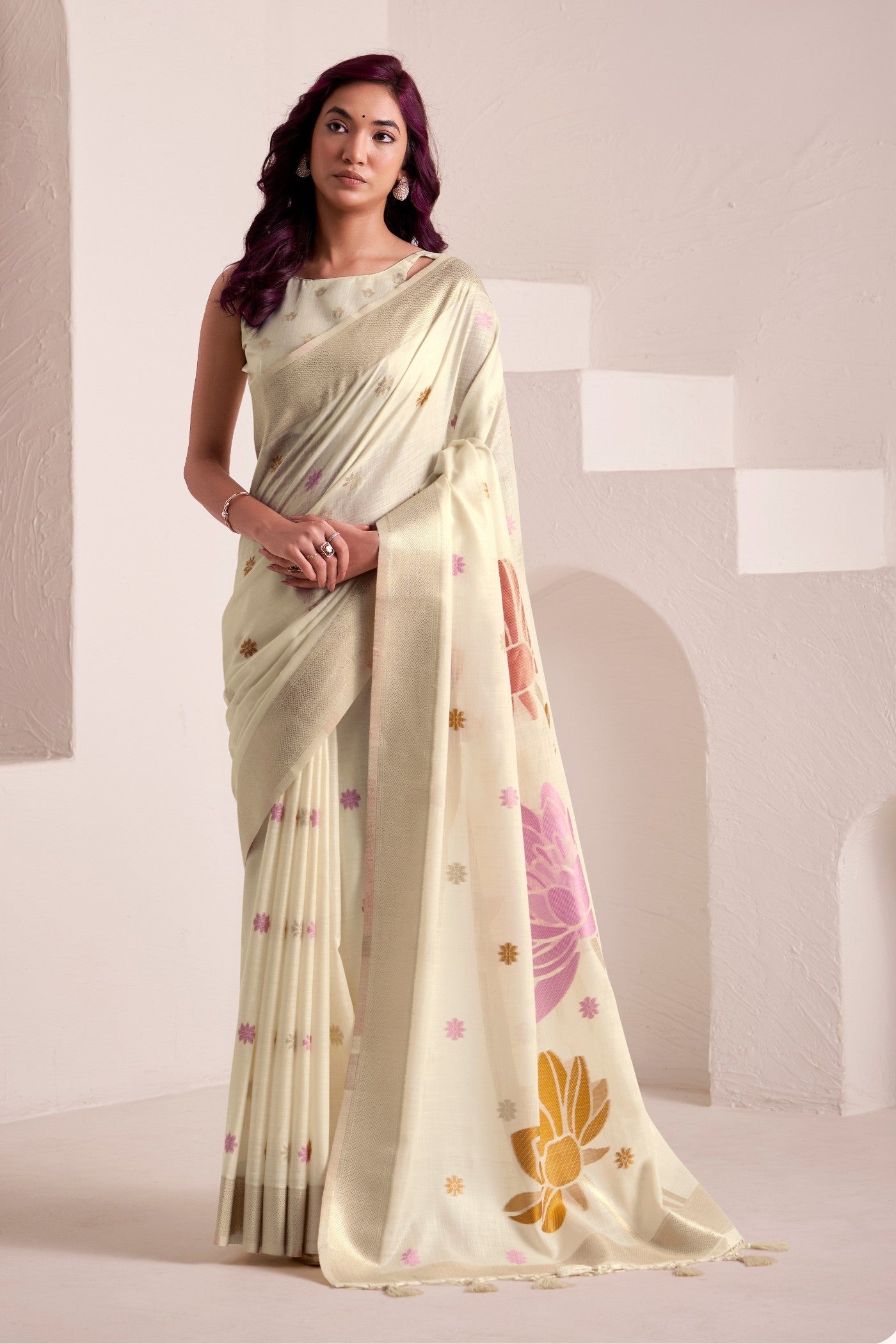 Buy MySilkLove Pearl White Woven Linen Saree Online