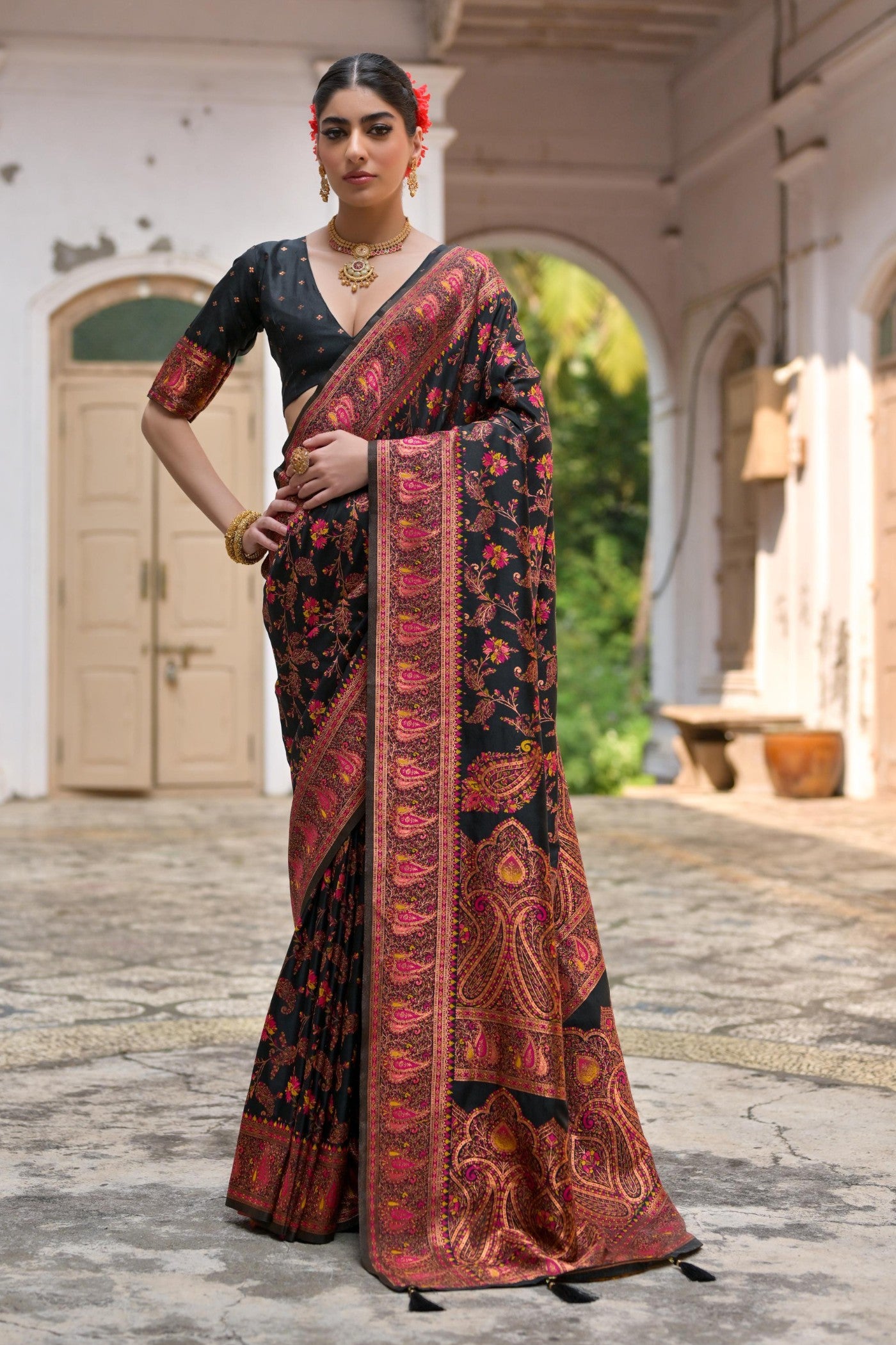 Buy MySilkLove Creole Black Woven Pashmina Silk Saree Online