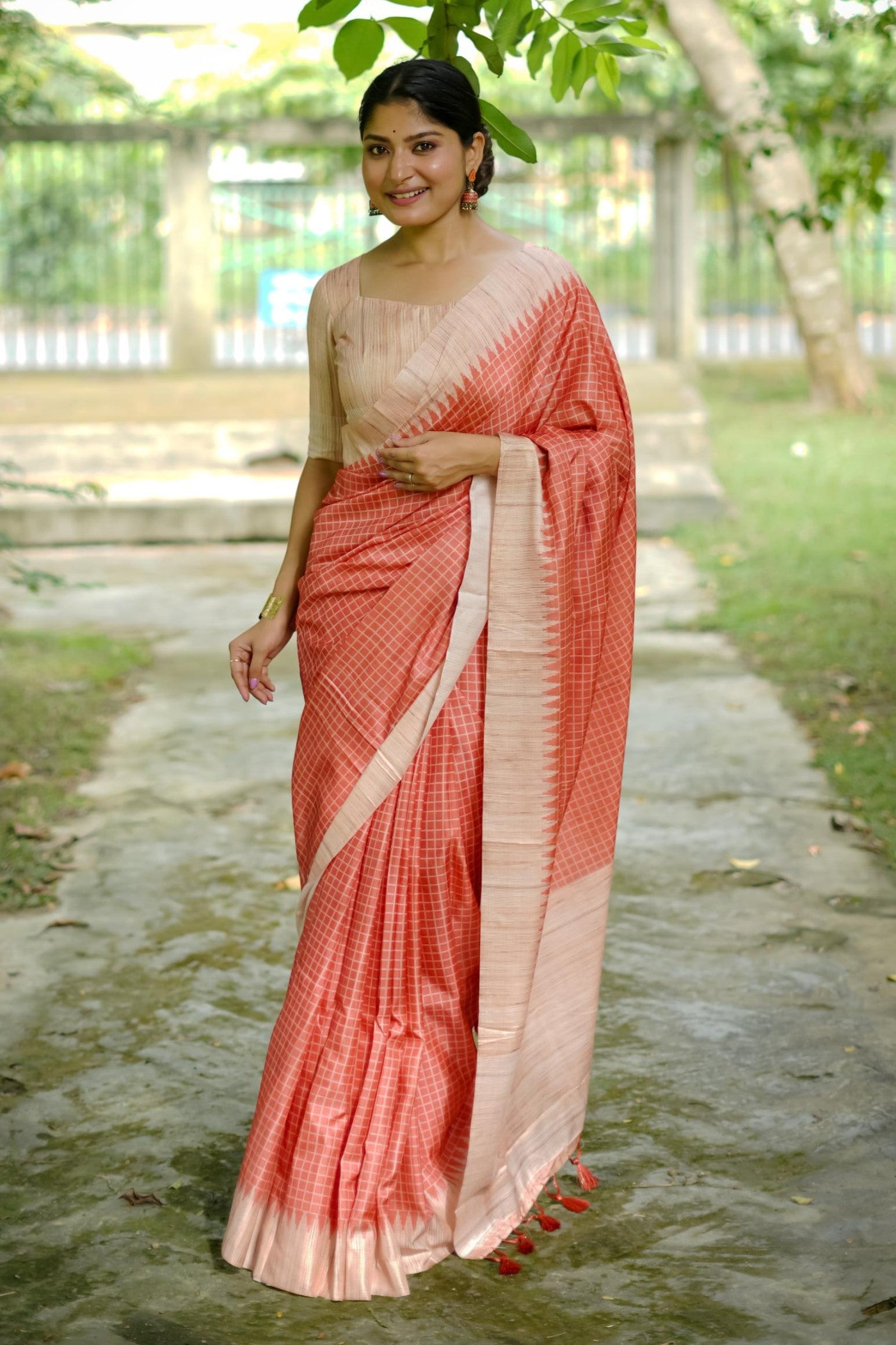 Buy MySilkLove Shimmering Blush Peach Printed Raw Silk Saree Online