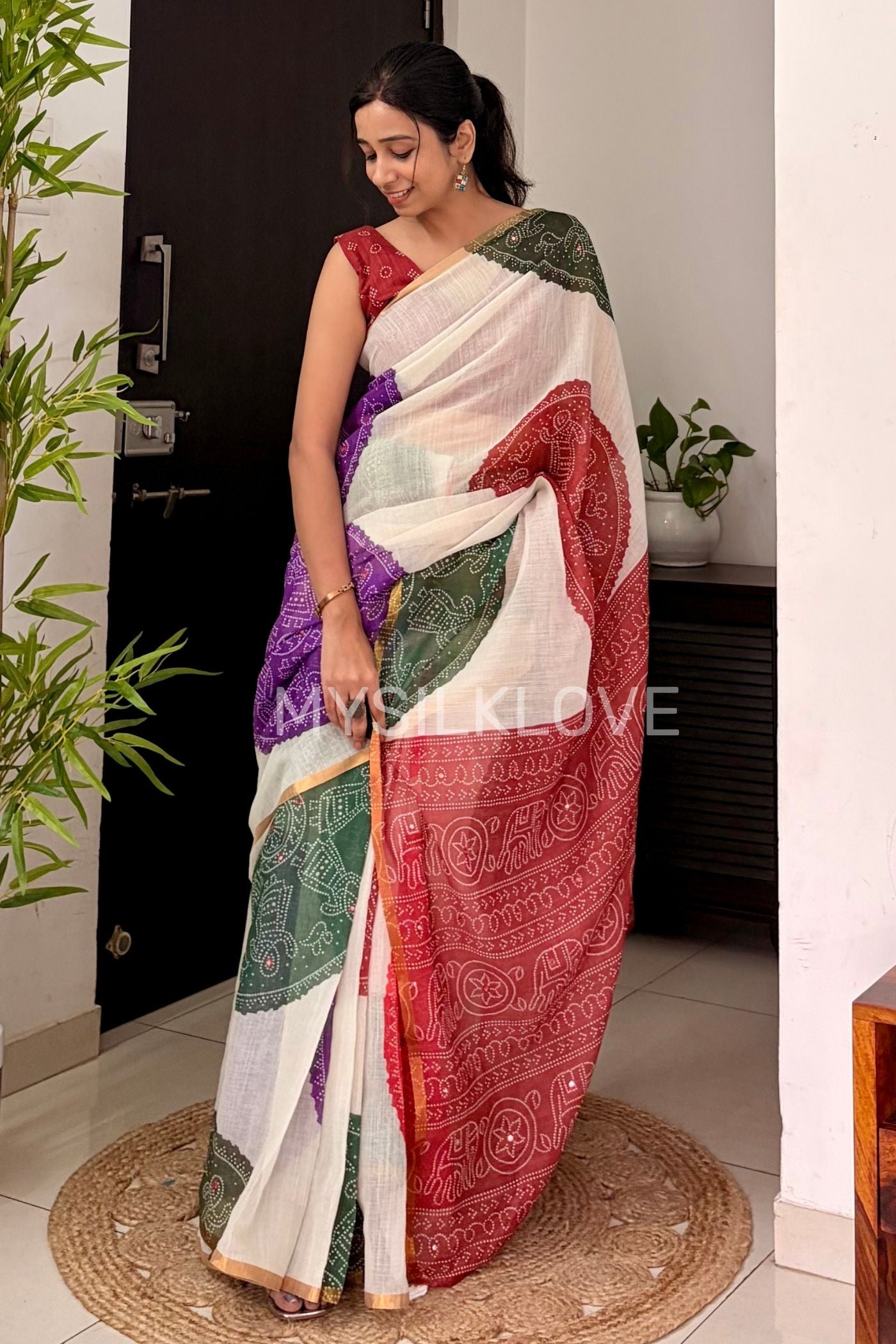 Buy MySilkLove Multicolor White Linen Bandhani Saree with Mirror Work Online