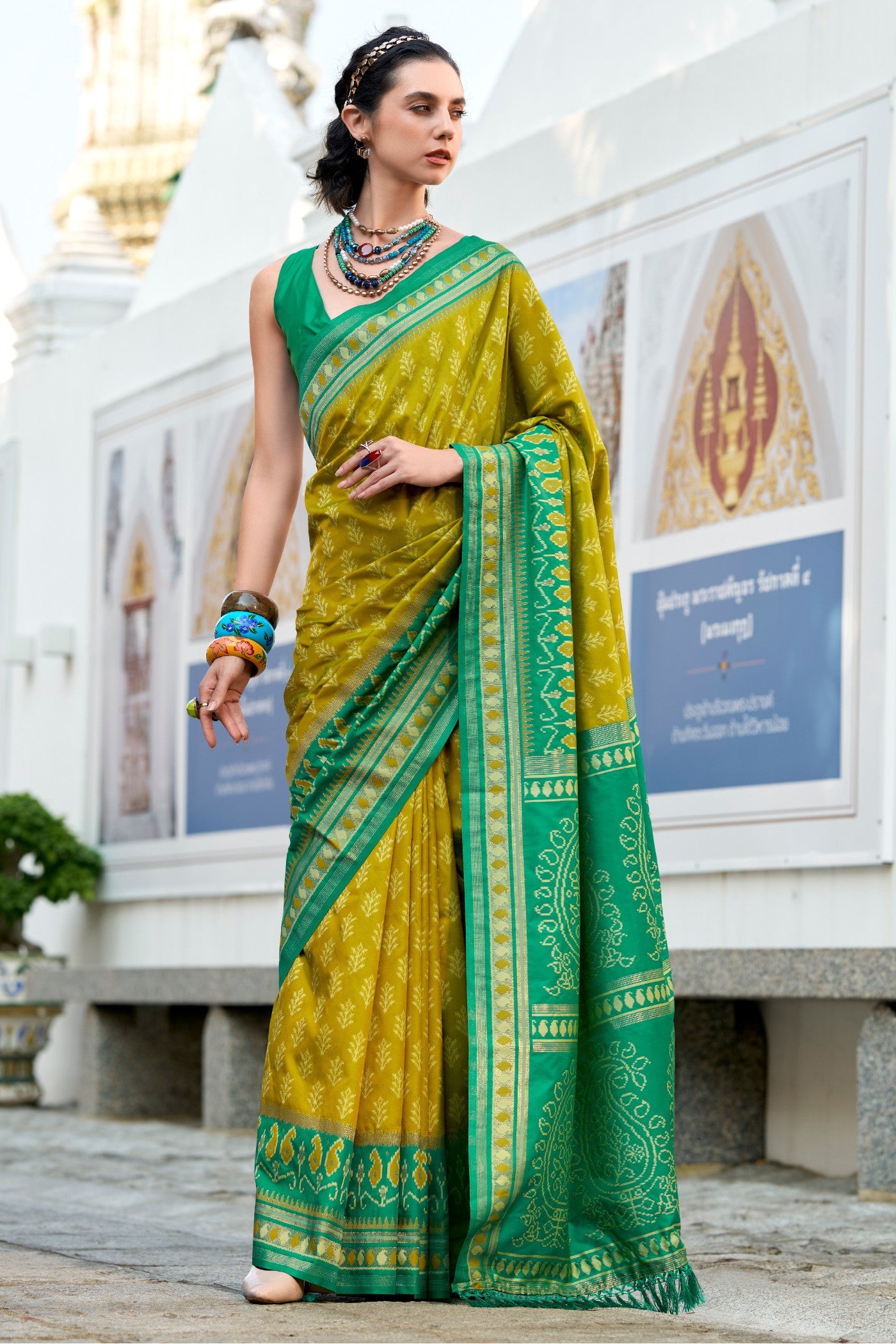 Buy MySilkLove Hokey Pokey Green Woven Banarasi Saree Online