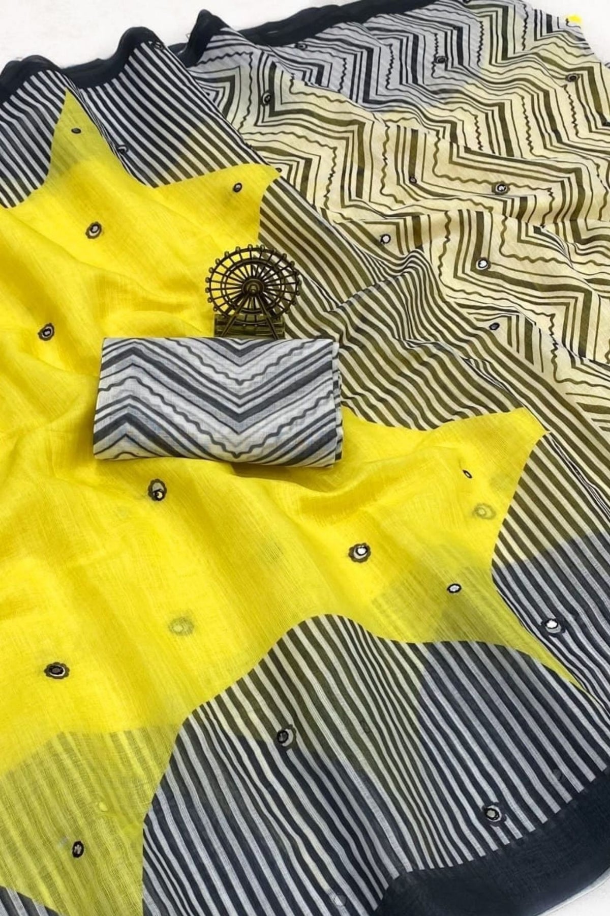 Buy MySilkLove Canary Yellow Linen Cotton Digital Printed Saree Online