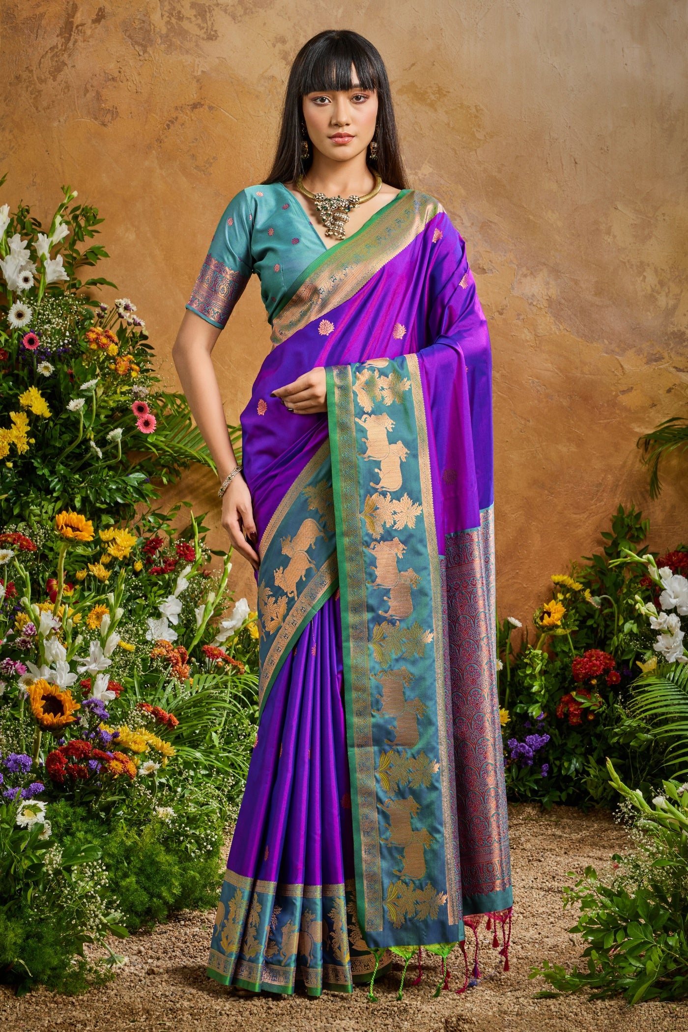 Buy MySilkLove Fuchsia Purple Banarasi Handloom Pichwai Saree Online