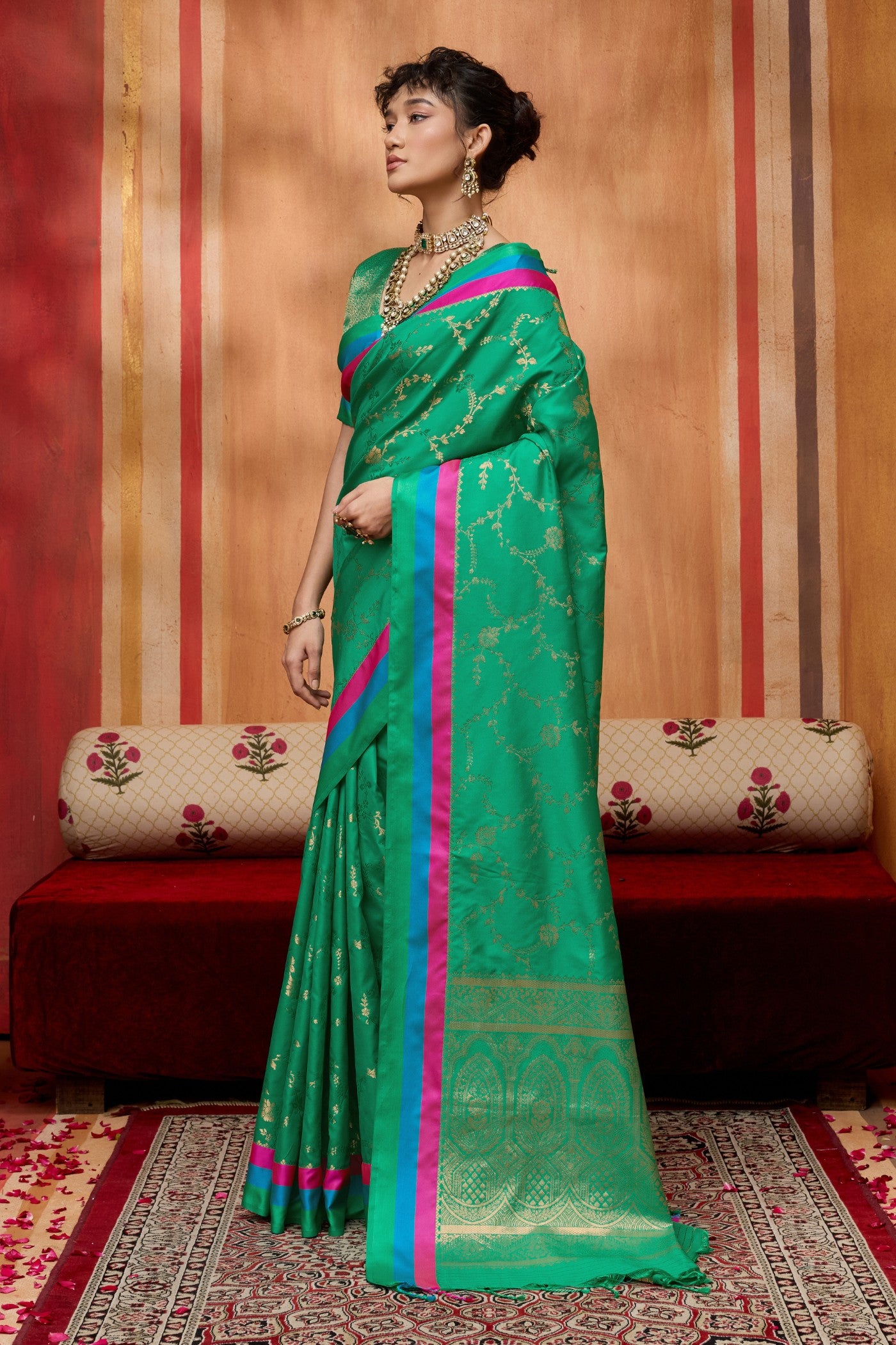 Buy MySilkLove Meadow Green Handloom Satin Soft Silk Saree Online